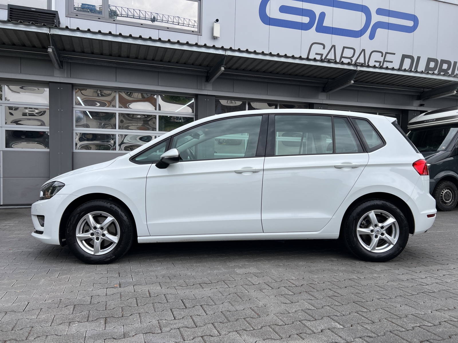 VW Golf Sportsvan 1.2 TSI Comfortline-image-1