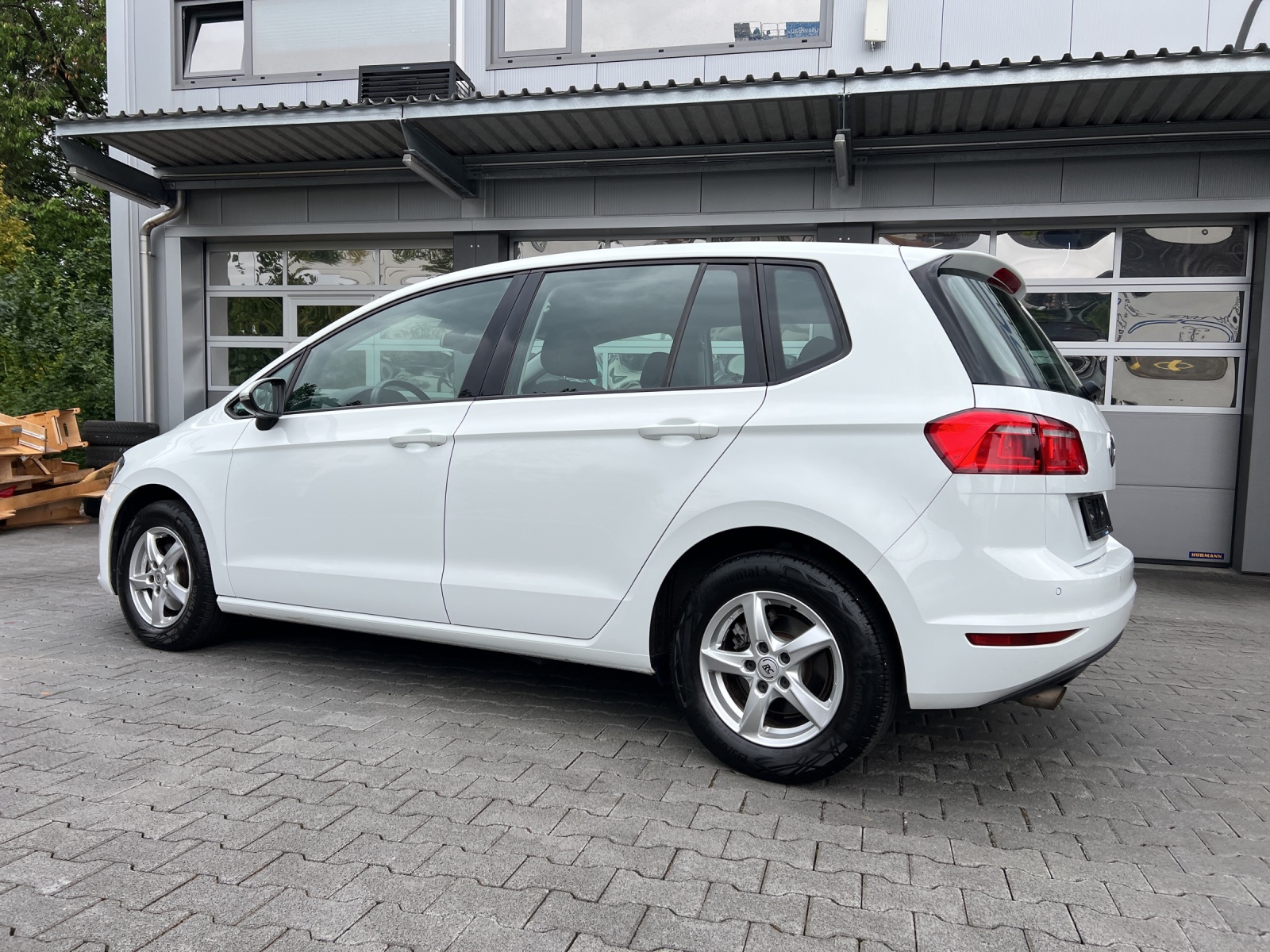VW Golf Sportsvan 1.2 TSI Comfortline-image-2