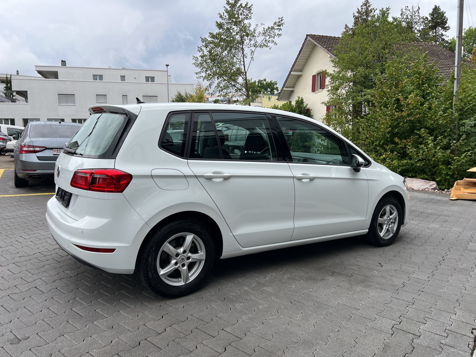 VW Golf Sportsvan 1.2 TSI Comfortline-image-3