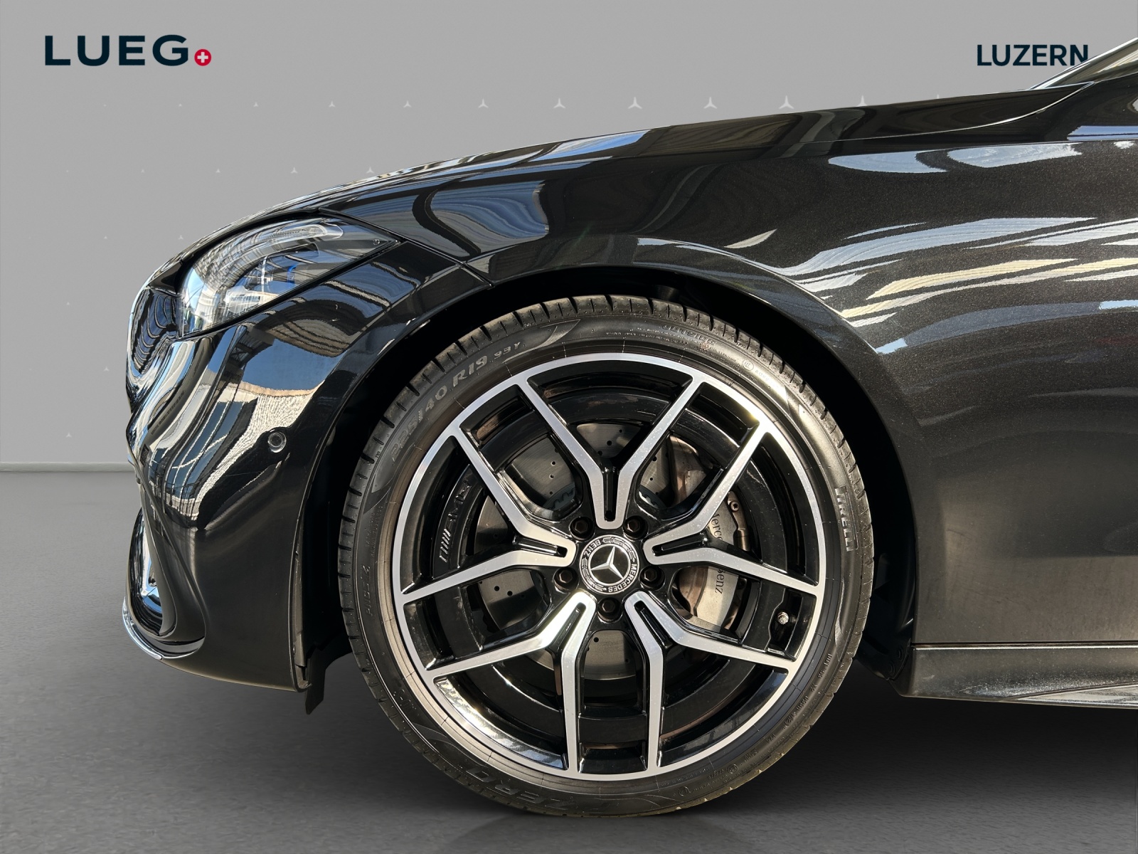 MERCEDES-BENZ C 200 T AMG Line-image-6