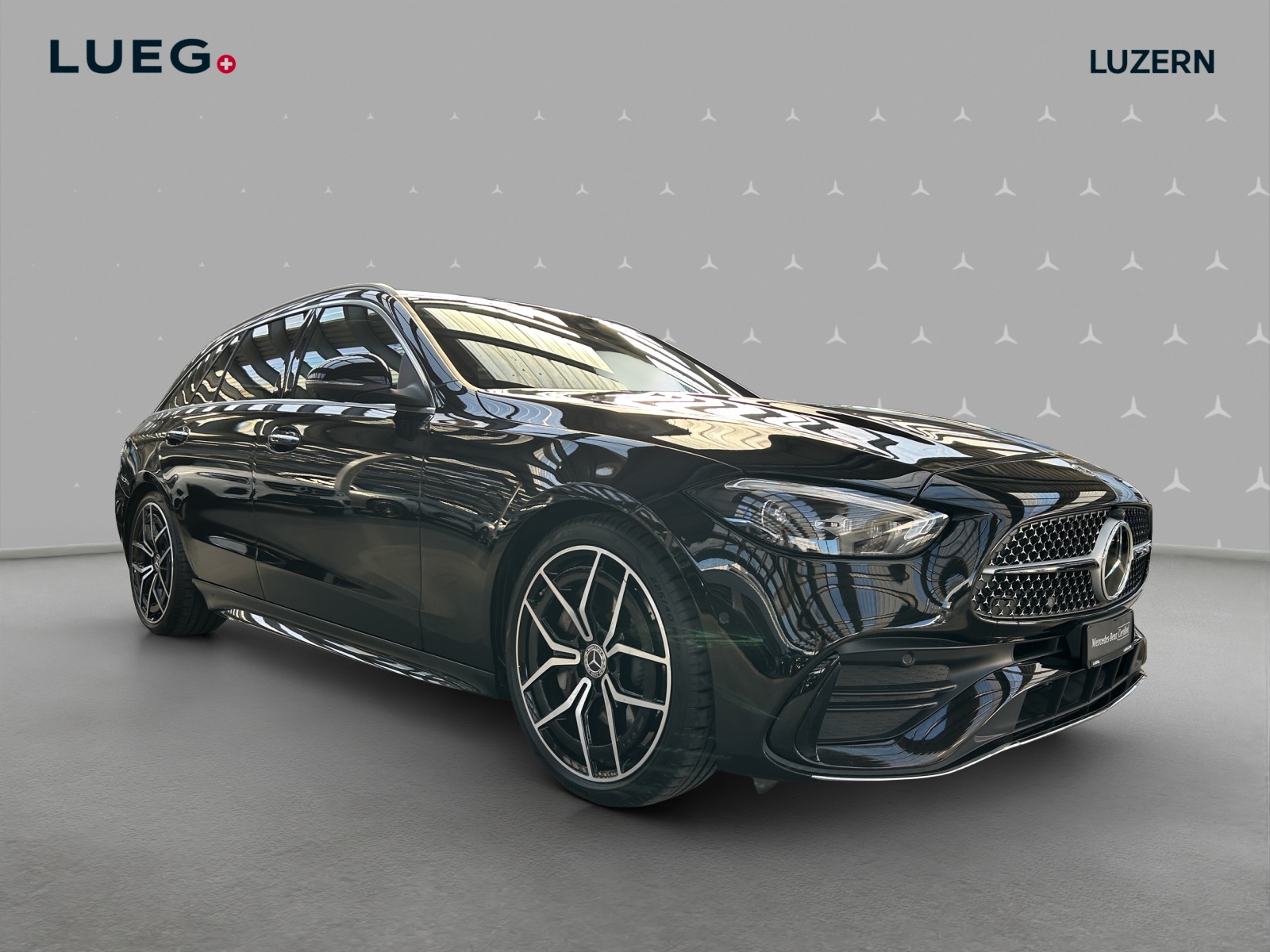 MERCEDES-BENZ C 200 T AMG Line-image-4