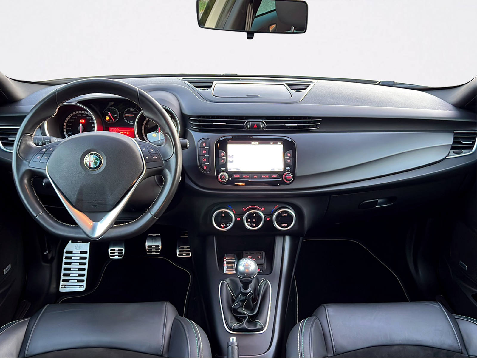 ALFA ROMEO Giulietta 1.4 MultiAir Distinctive-image-4