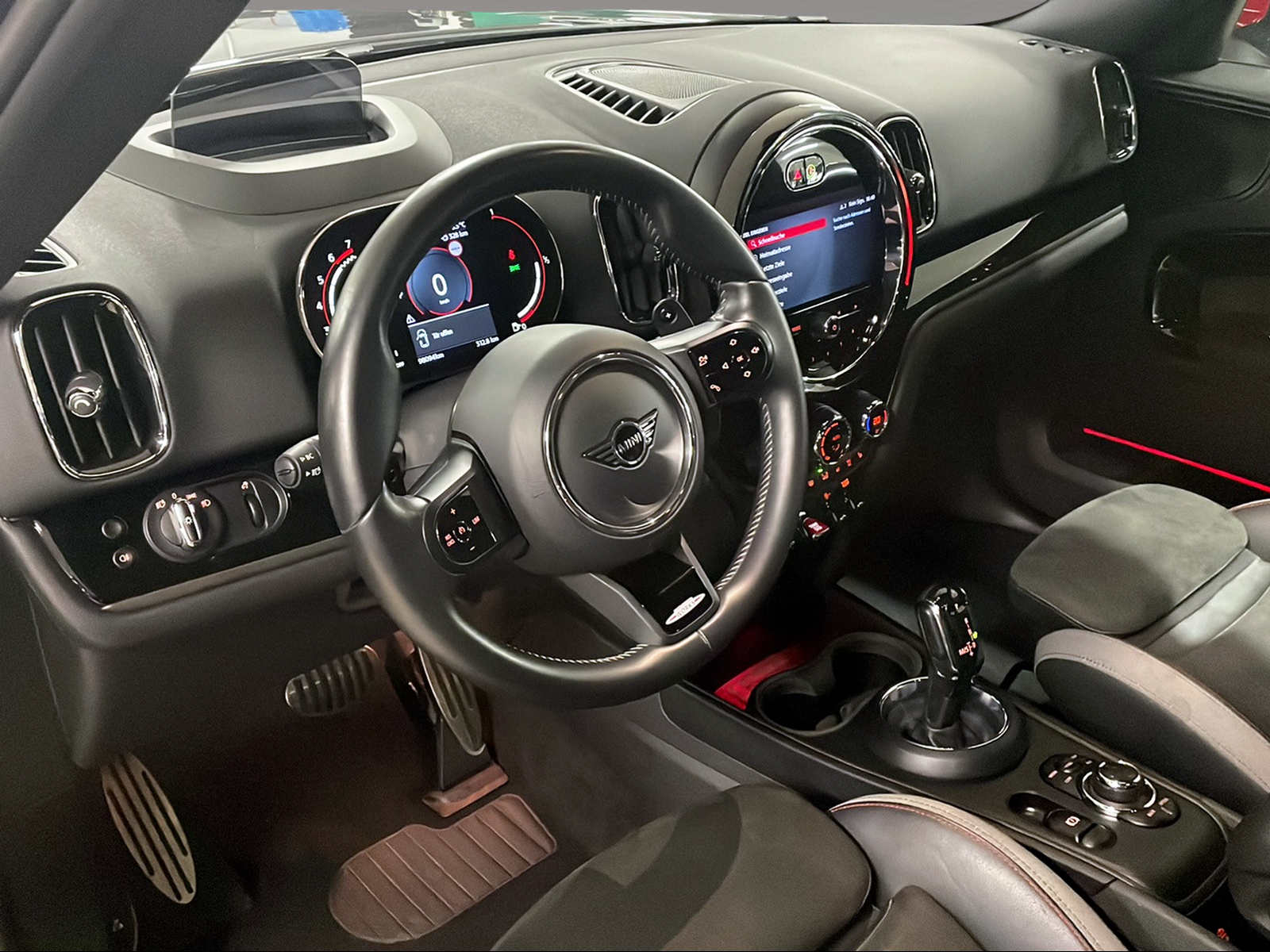 MINI Countryman F60 2.0i John Cooper Works ALL4-image-6