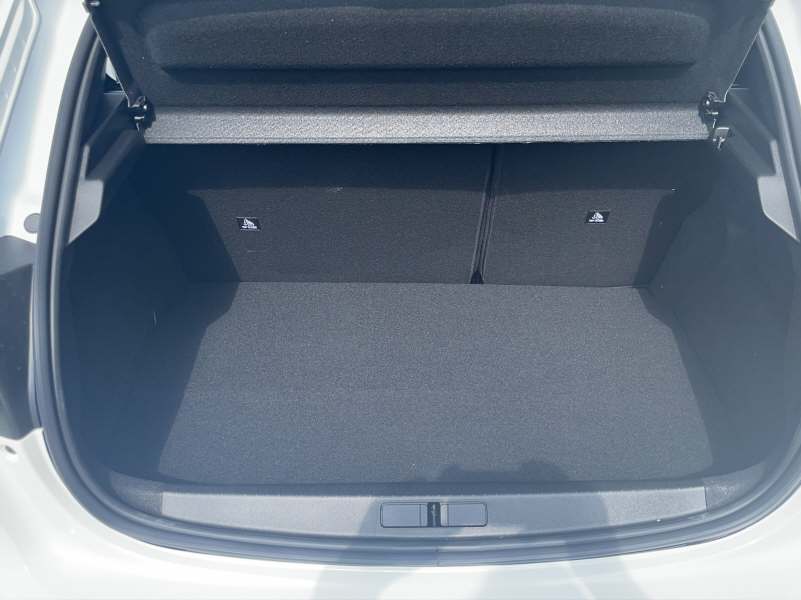 PEUGEOT 208 1.2 PureTech 100 Active Pack-image-8