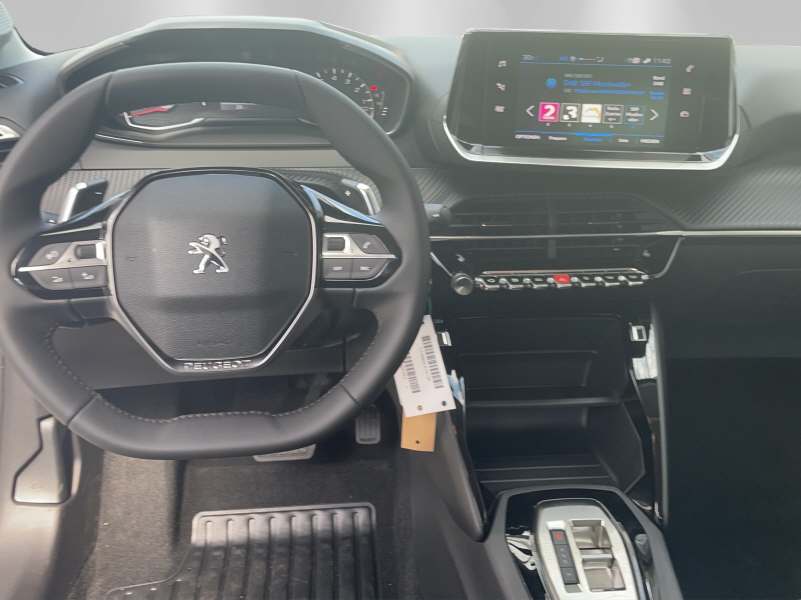 PEUGEOT 208 1.2 PureTech 100 Active Pack-image-6
