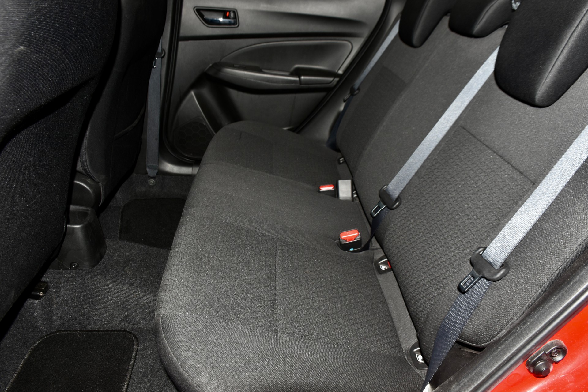 SUZUKI Swift 1.2i 16V SHVS Compact Top Hybrid Allgrip 4x4-image-3