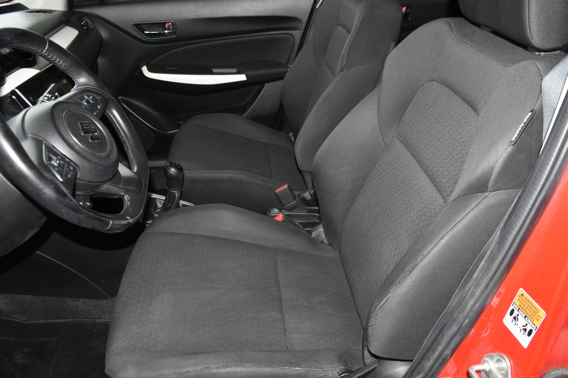 SUZUKI Swift 1.2i 16V SHVS Compact Top Hybrid Allgrip 4x4-image-2