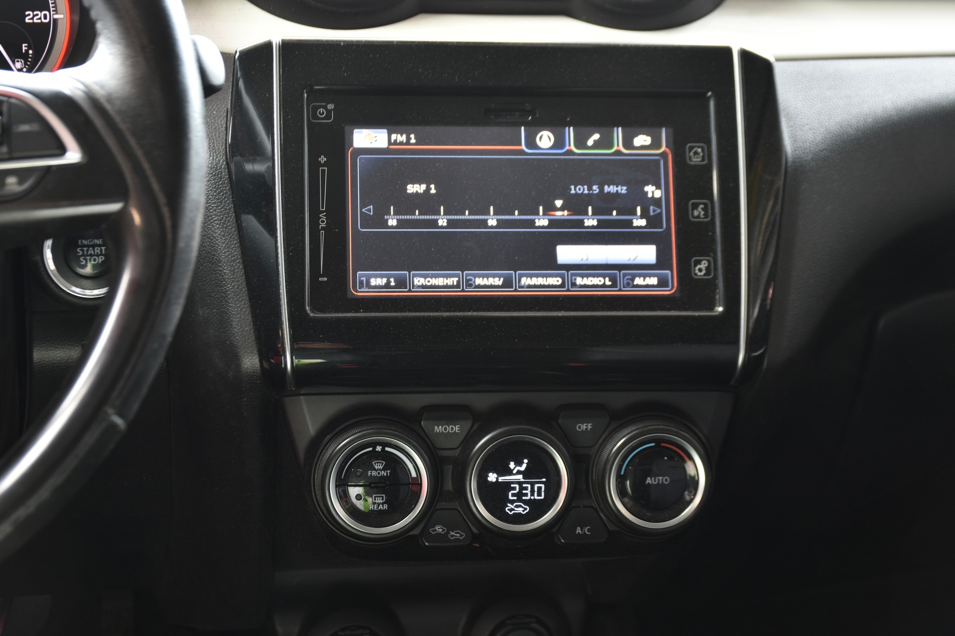 SUZUKI Swift 1.2i 16V SHVS Compact Top Hybrid Allgrip 4x4-image-9