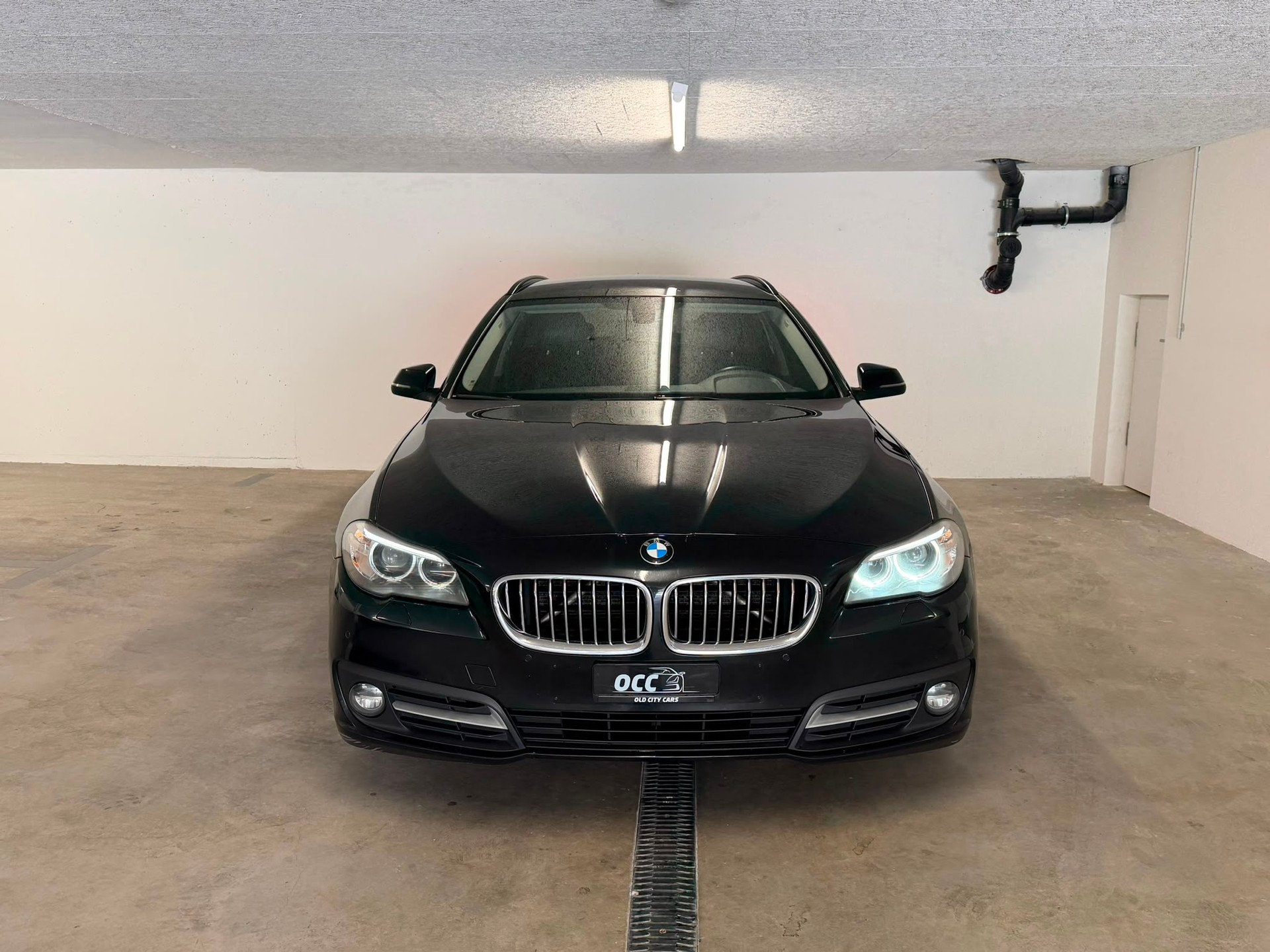 BMW 520d Touring xDrive Steptronic-image-1