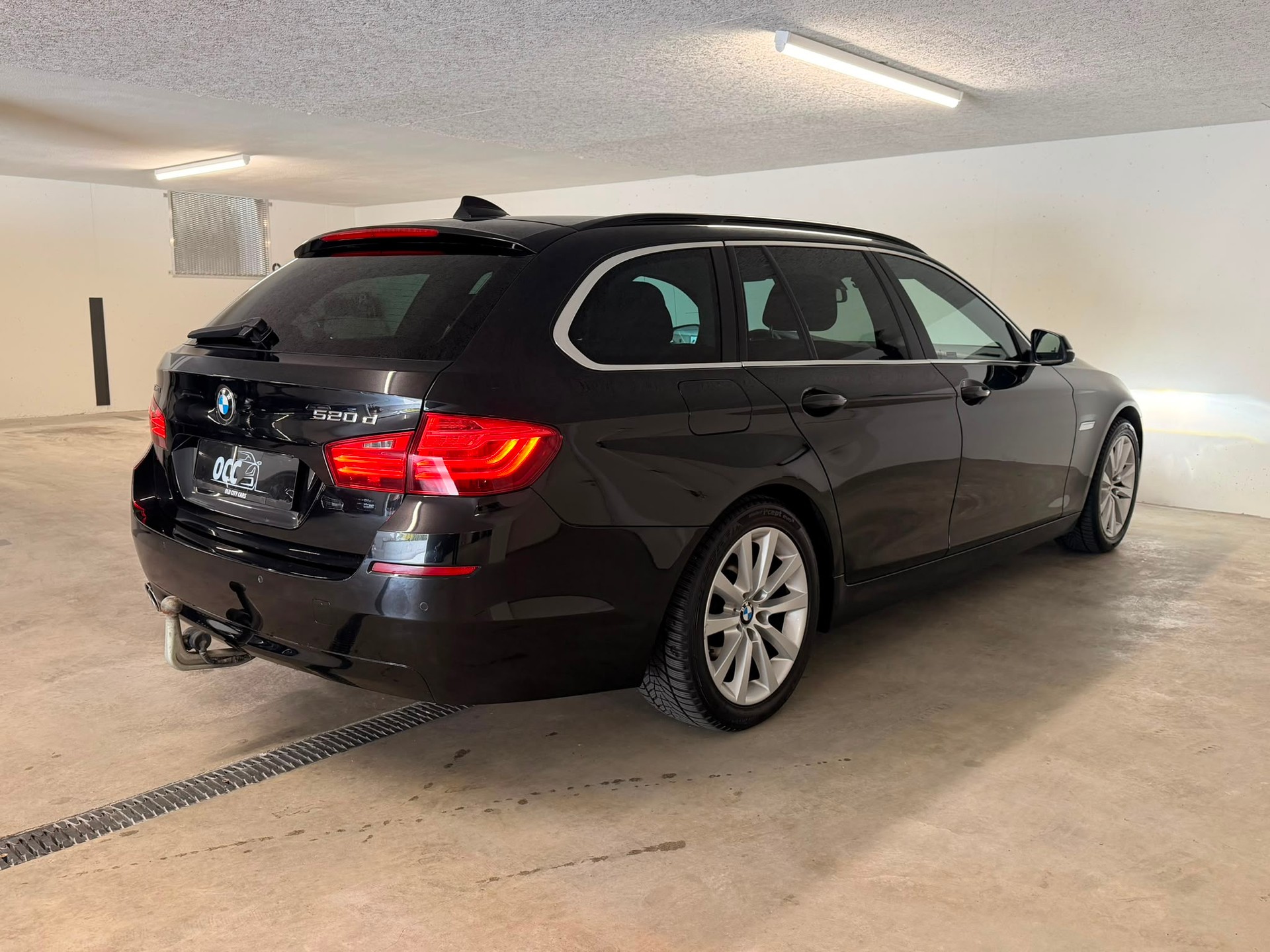 BMW 520d Touring xDrive Steptronic-image-6