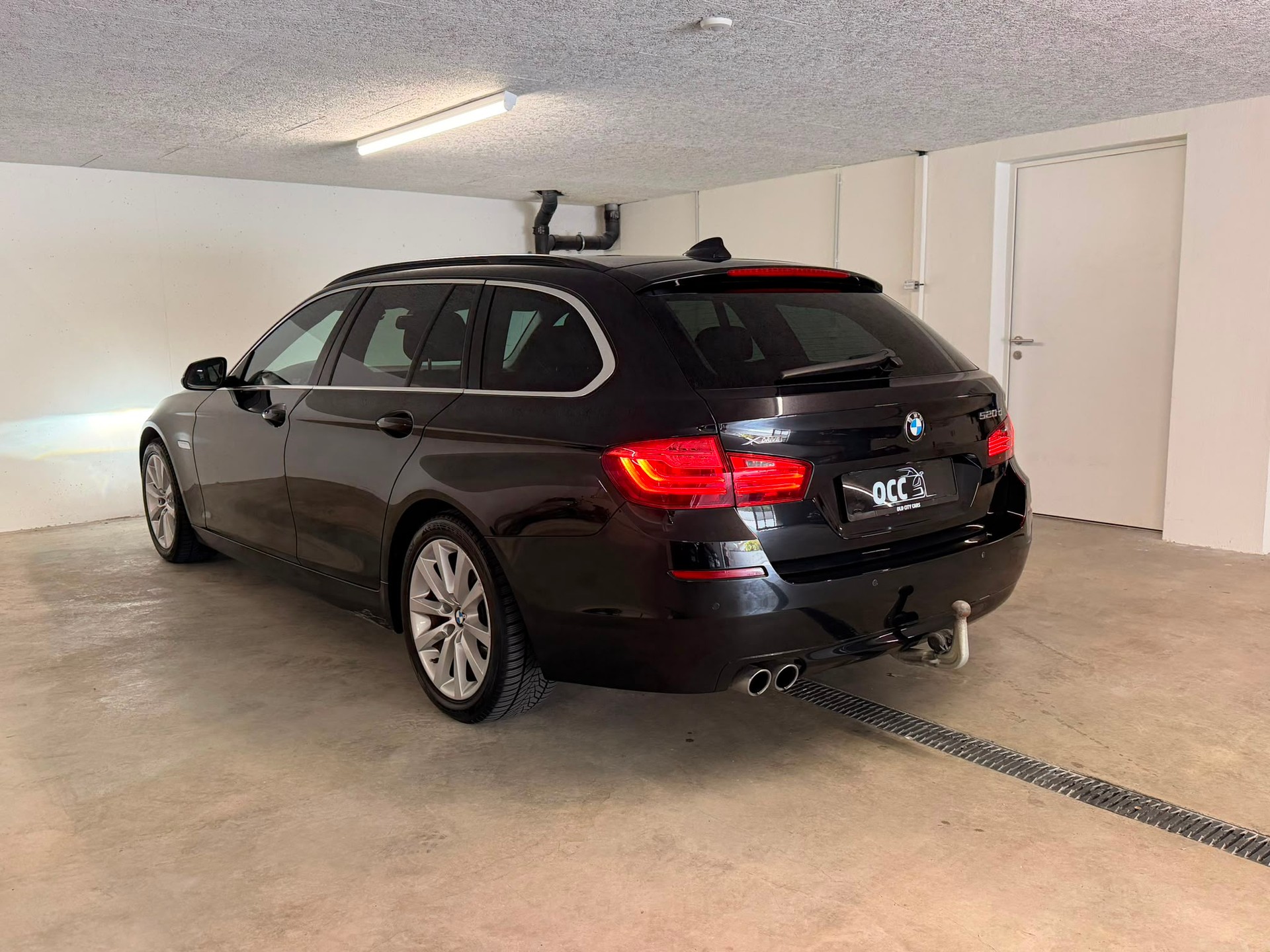 BMW 520d Touring xDrive Steptronic-image-4