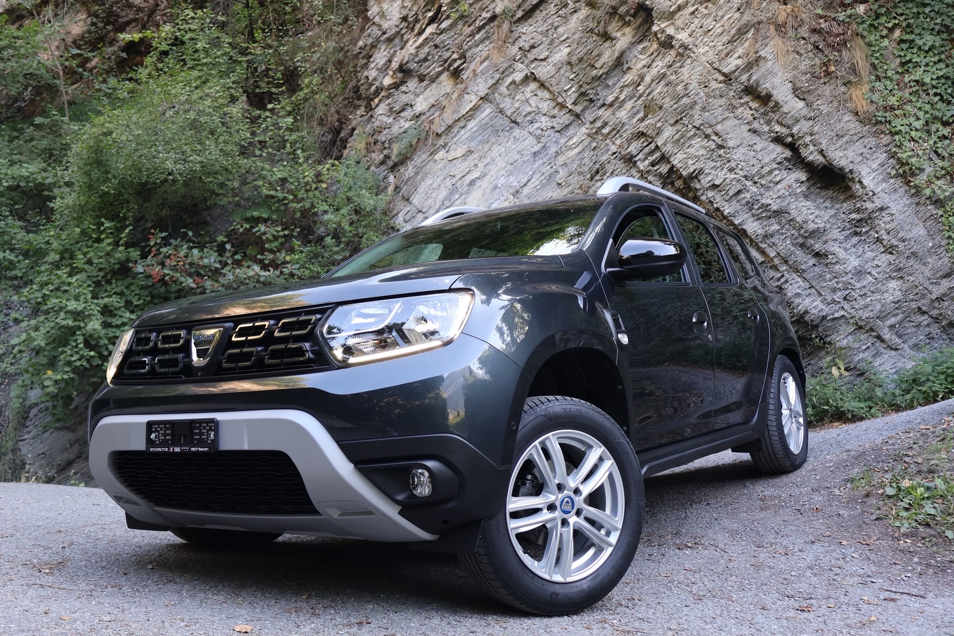 DACIA Duster dCi 115 Celebration 4x4-image-1