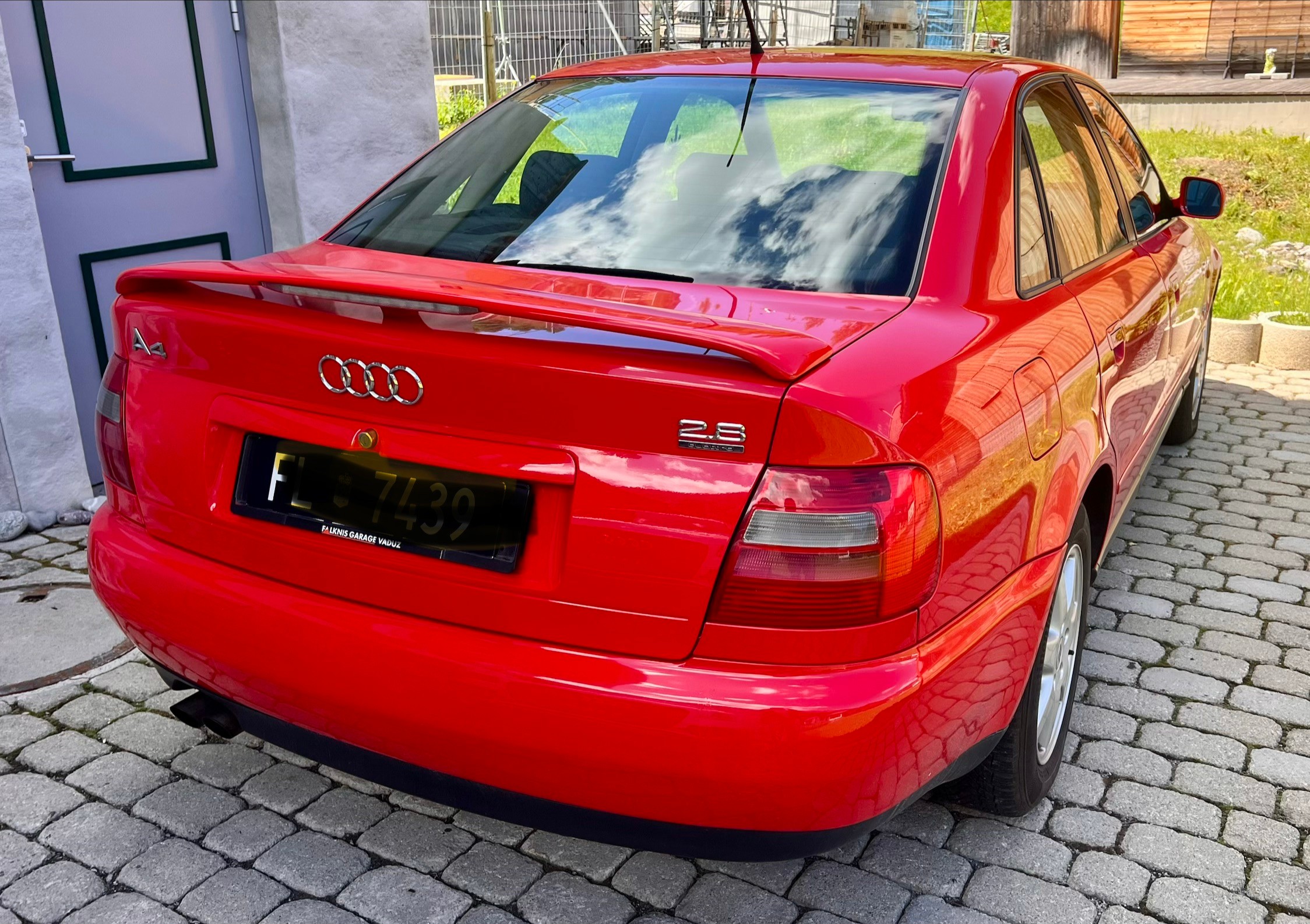 Car photo