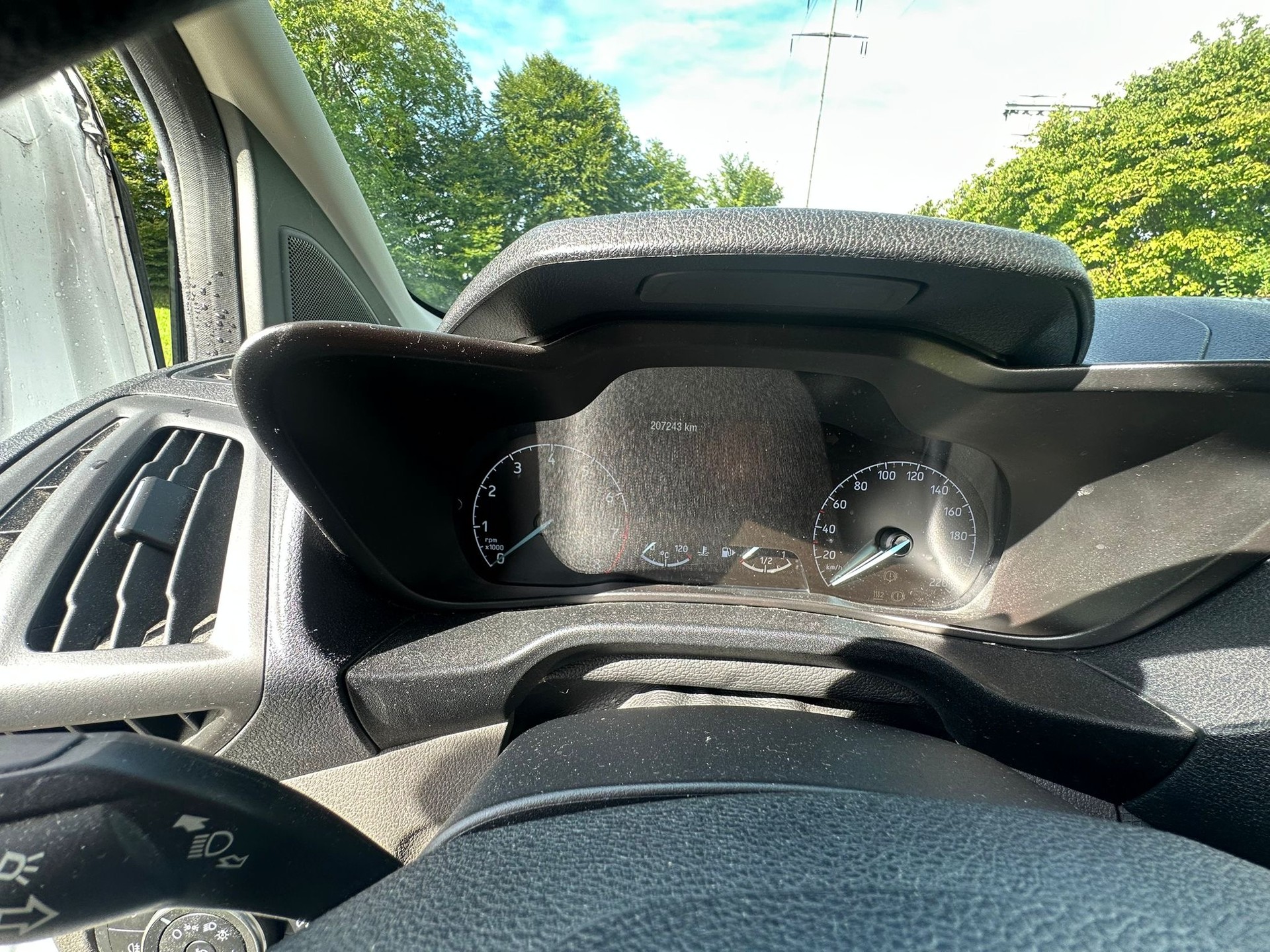 FORD TRANSIT CONNECT-image-7