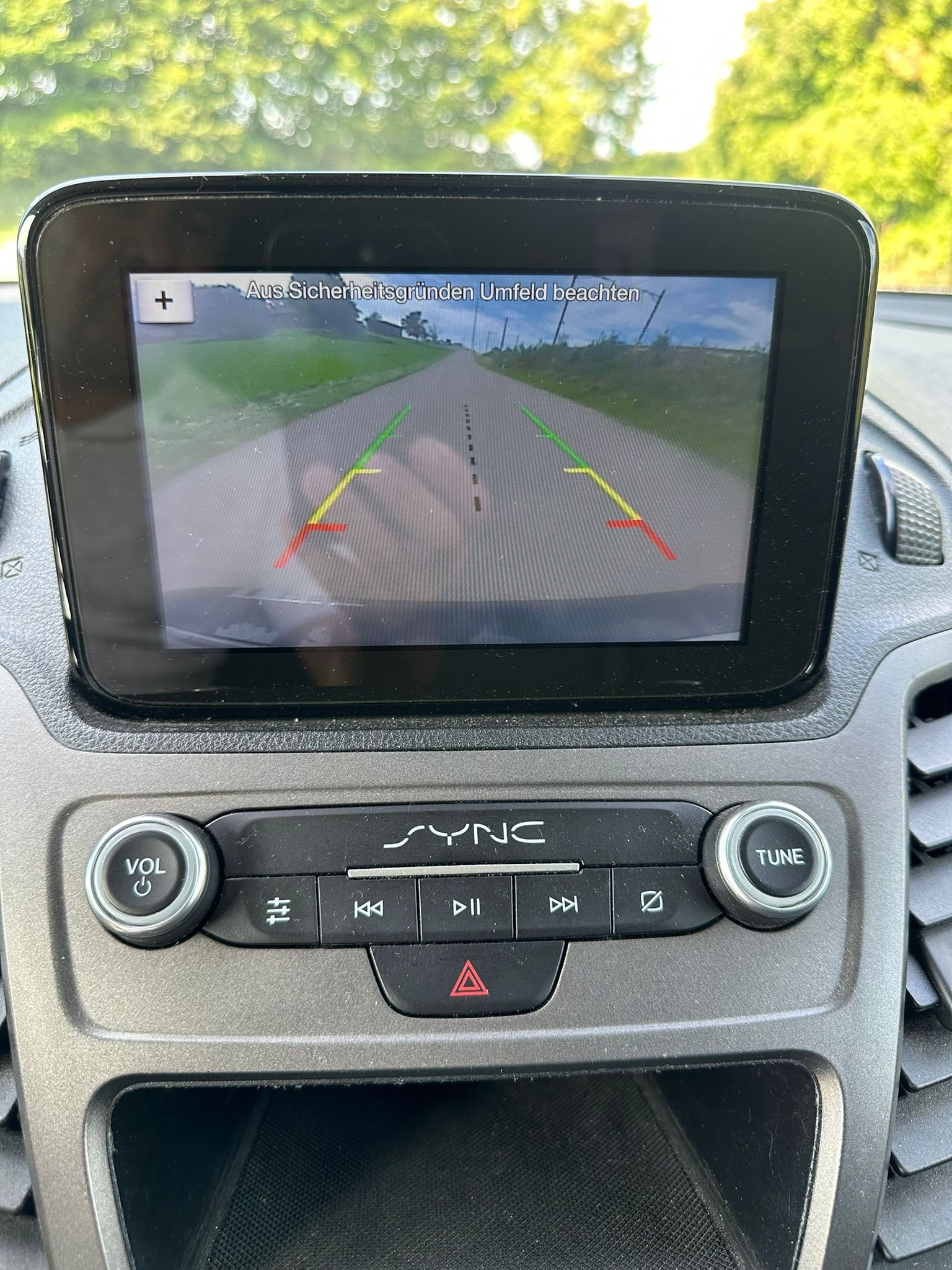 FORD TRANSIT CONNECT-image-8