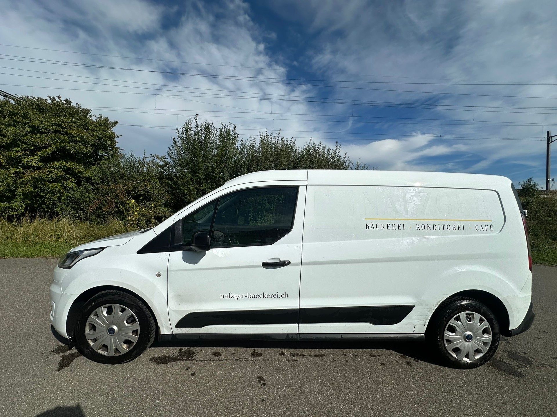 FORD TRANSIT CONNECT-image-6