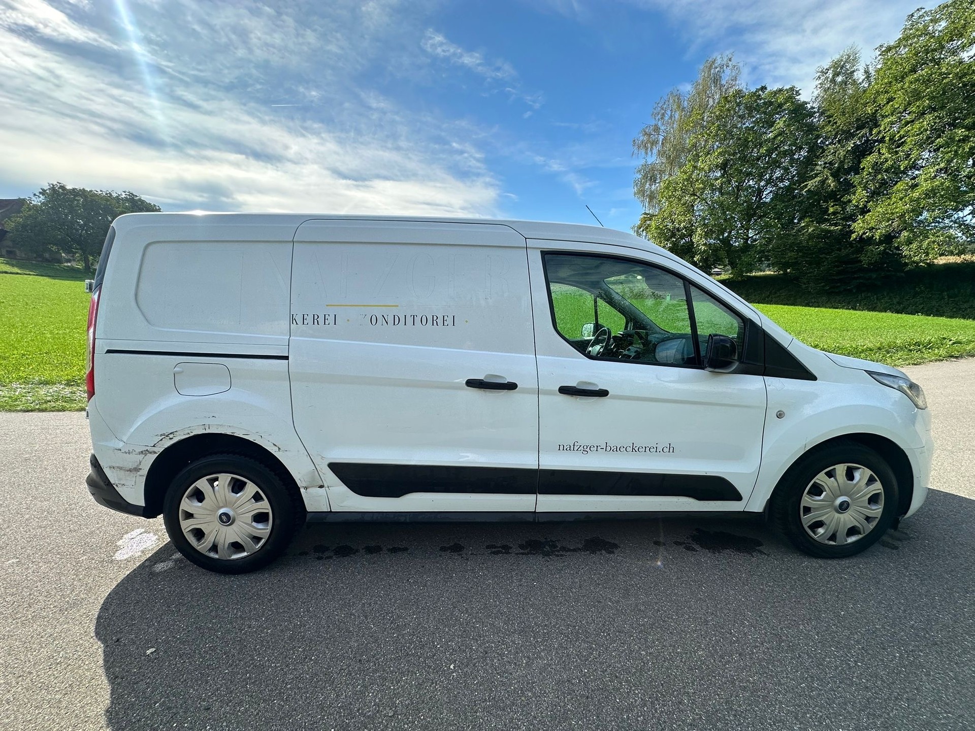 FORD TRANSIT CONNECT-image-5