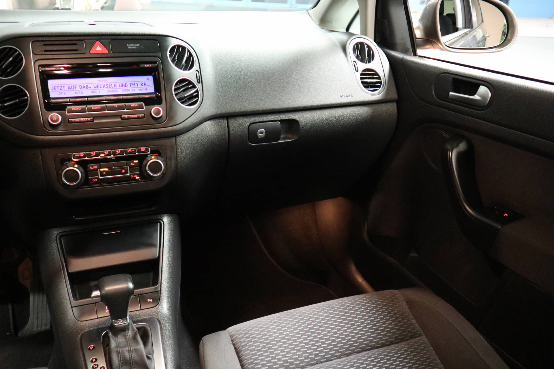 VW Golf Plus 1.4 TSI 122 Comfortline DSG-image-14