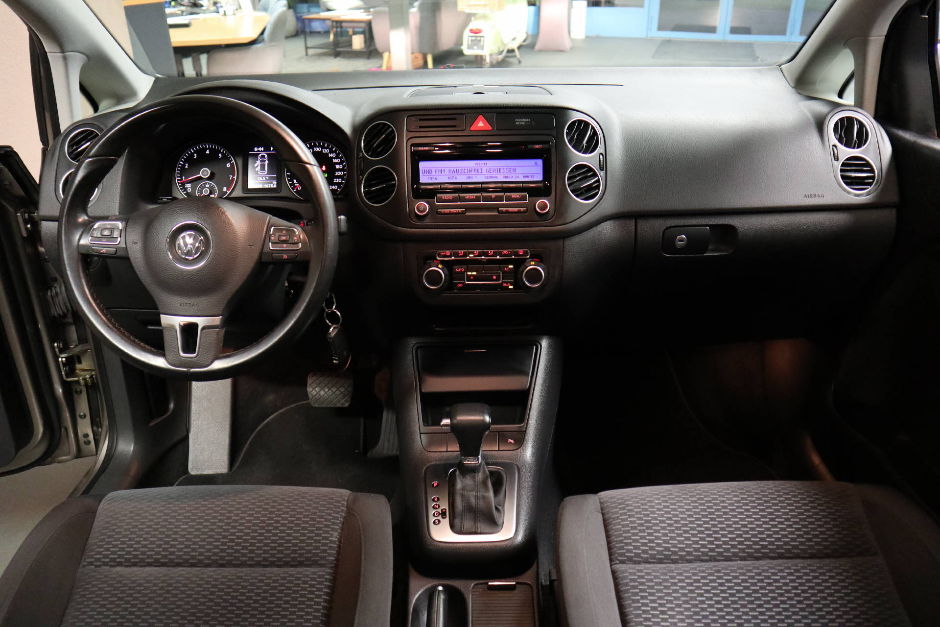 VW Golf Plus 1.4 TSI 122 Comfortline DSG-image-13