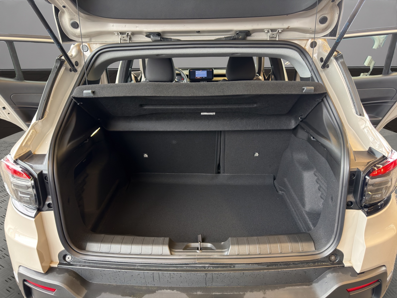 JEEP Avenger 1.2 Turbo MHEV Longitude-image-18
