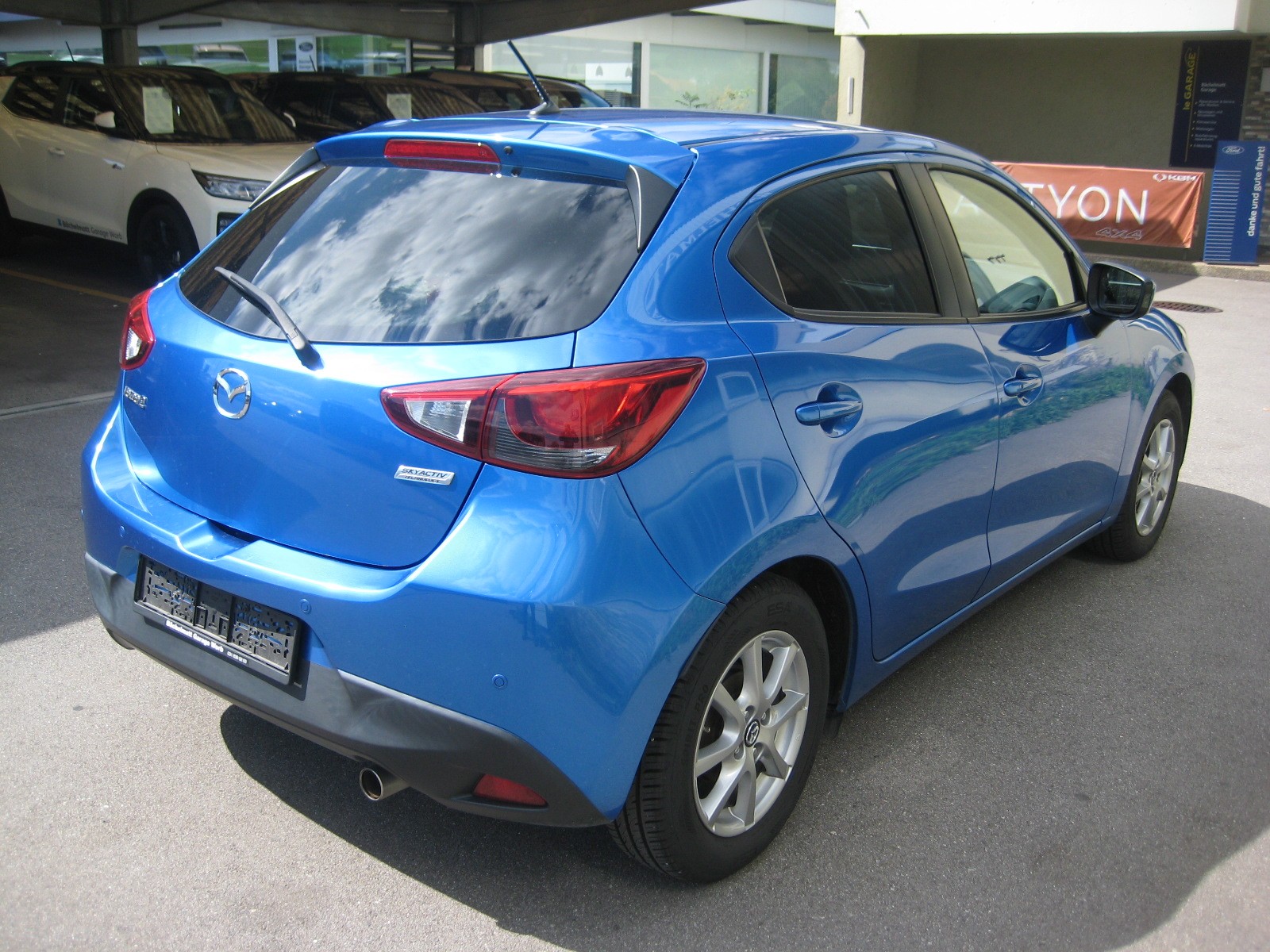 MAZDA 2 1.5i 16V Skyactiv-G Revolution Drive-image-3
