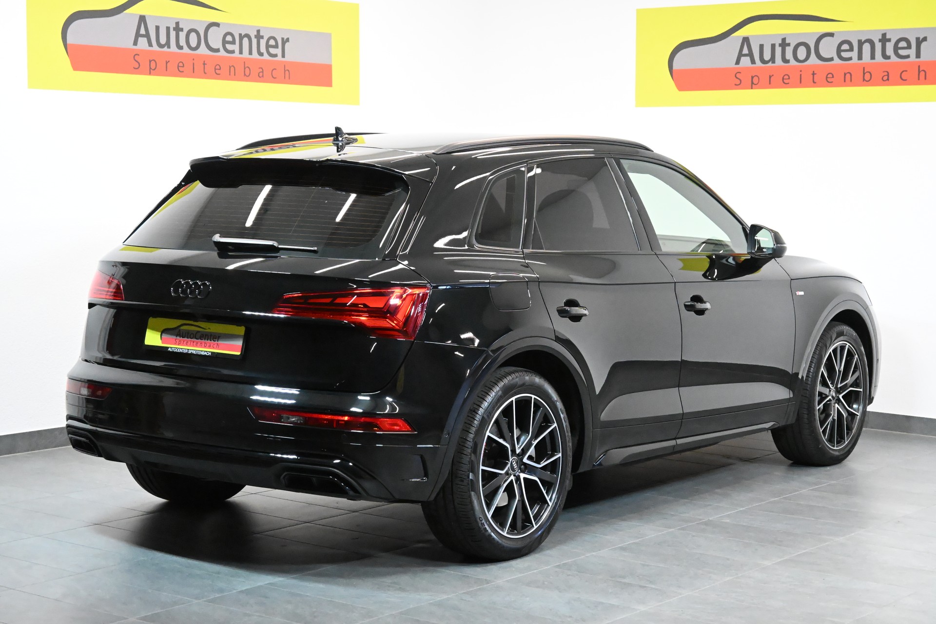 AUDI Q5 50 TFSI e PHEV S line quattro S-tronic-image-14