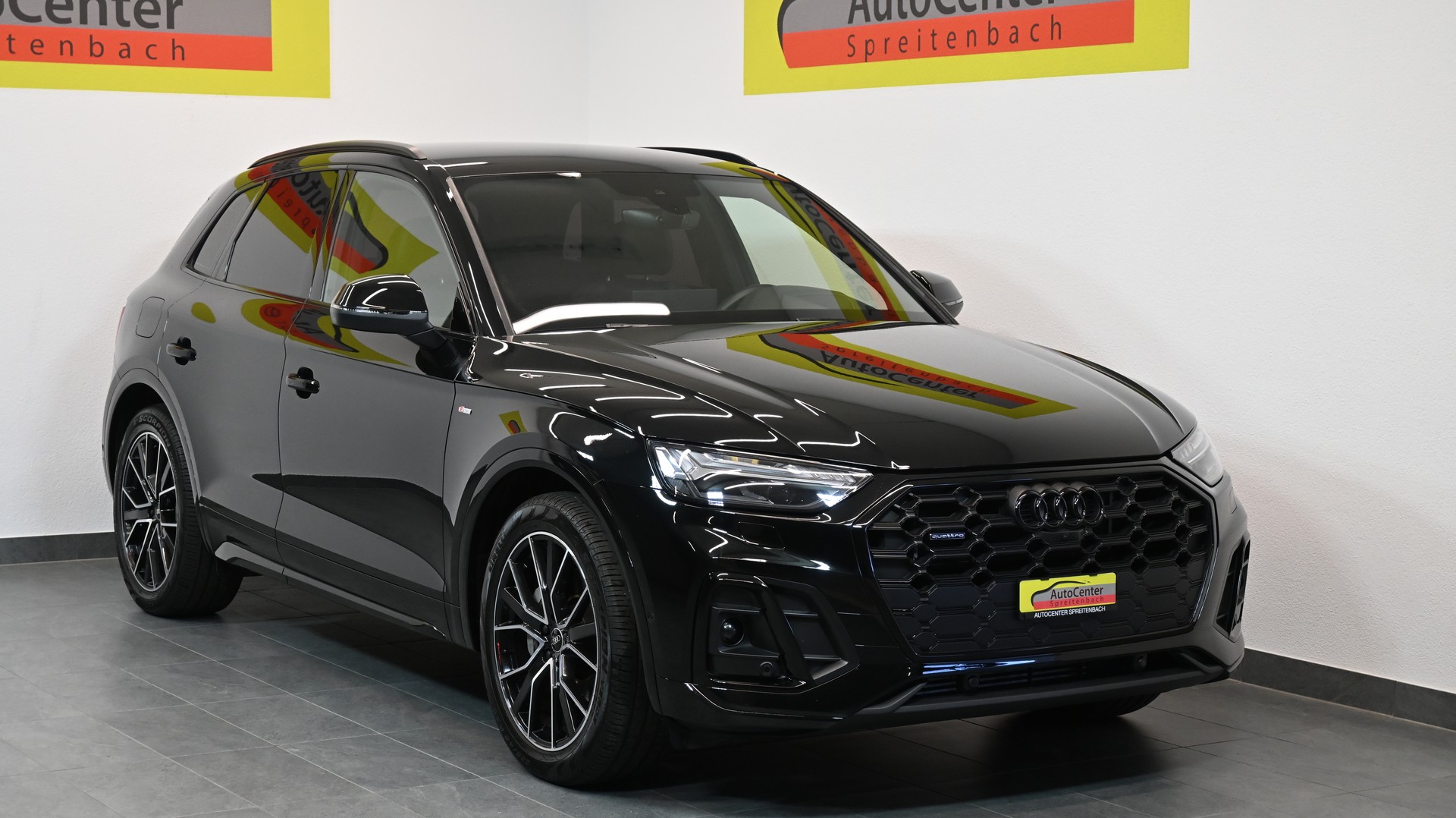 AUDI Q5 50 TFSI e PHEV S line quattro S-tronic-image-0