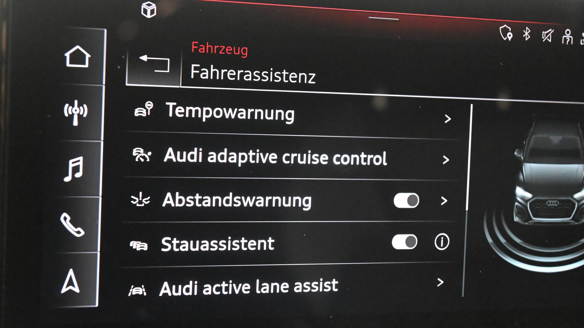 AUDI Q5 50 TFSI e PHEV S line quattro S-tronic-image-11