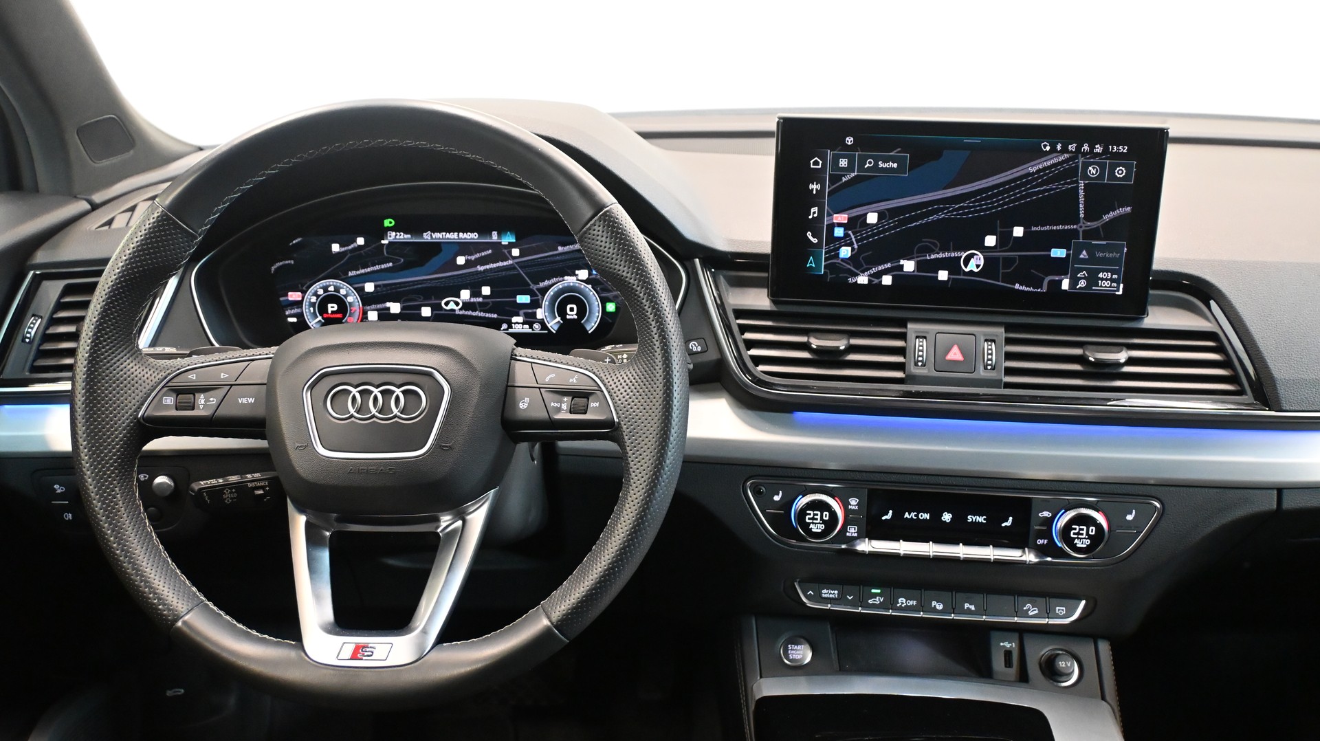AUDI Q5 50 TFSI e PHEV S line quattro S-tronic-image-4