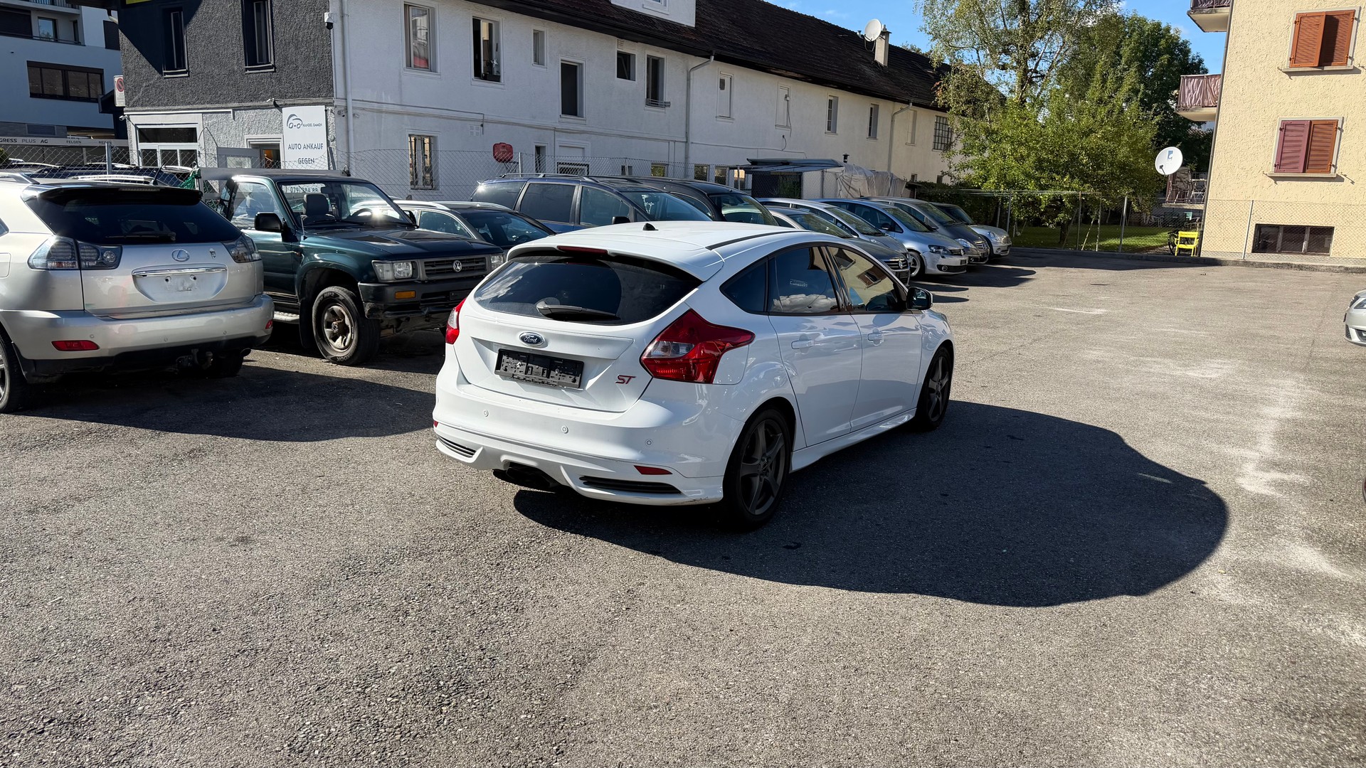 FORD Focus 2.0 SCTi ST-3-image-2