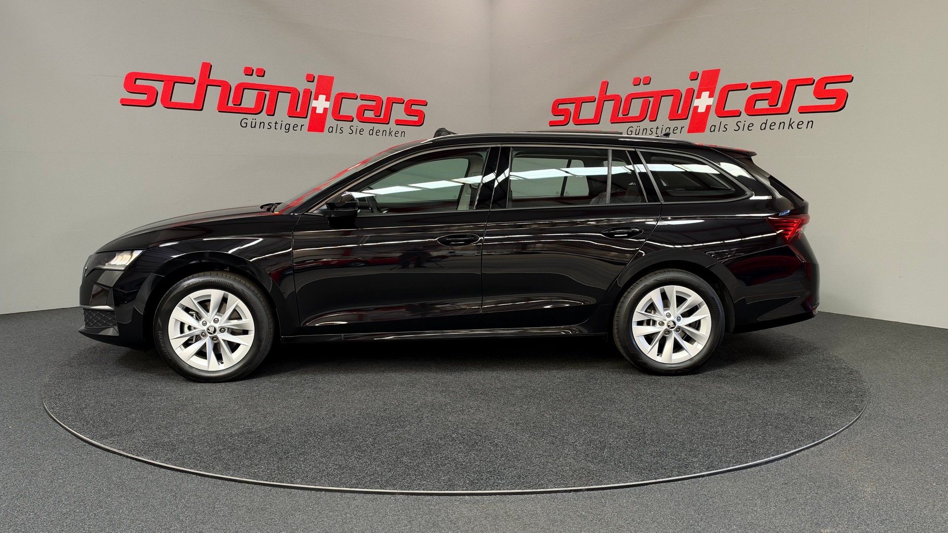 SKODA Octavia Combi 2.0 TSI DSG Selection 4x4-image-2