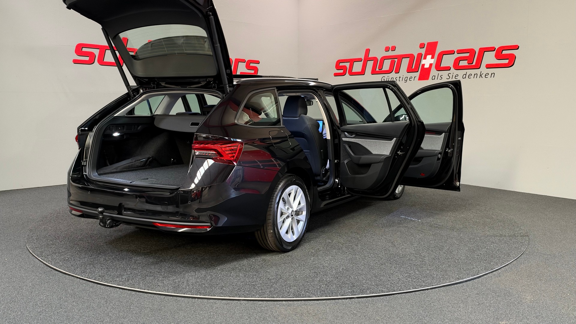 SKODA Octavia Combi 2.0 TSI DSG Selection 4x4-image-6