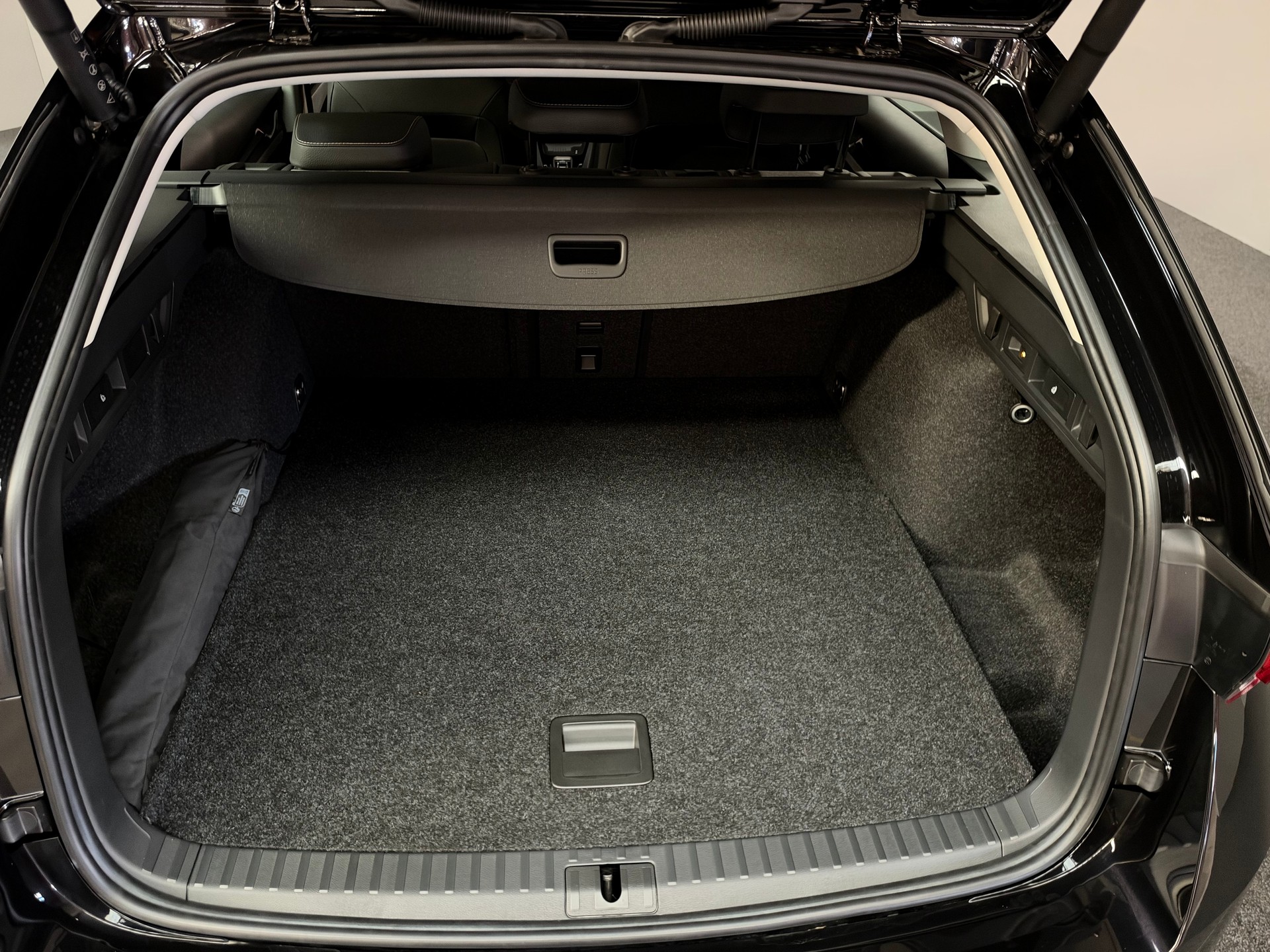 SKODA Octavia Combi 2.0 TSI DSG Selection 4x4-image-11