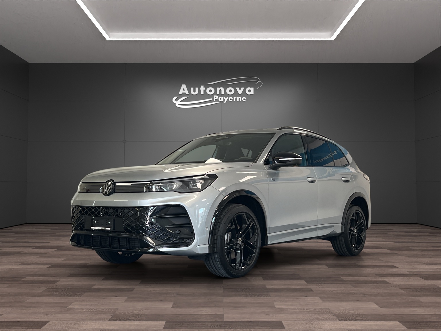 VW Tiguan 2.0 TSI DSG R-Line Plus 4Motion-image-0