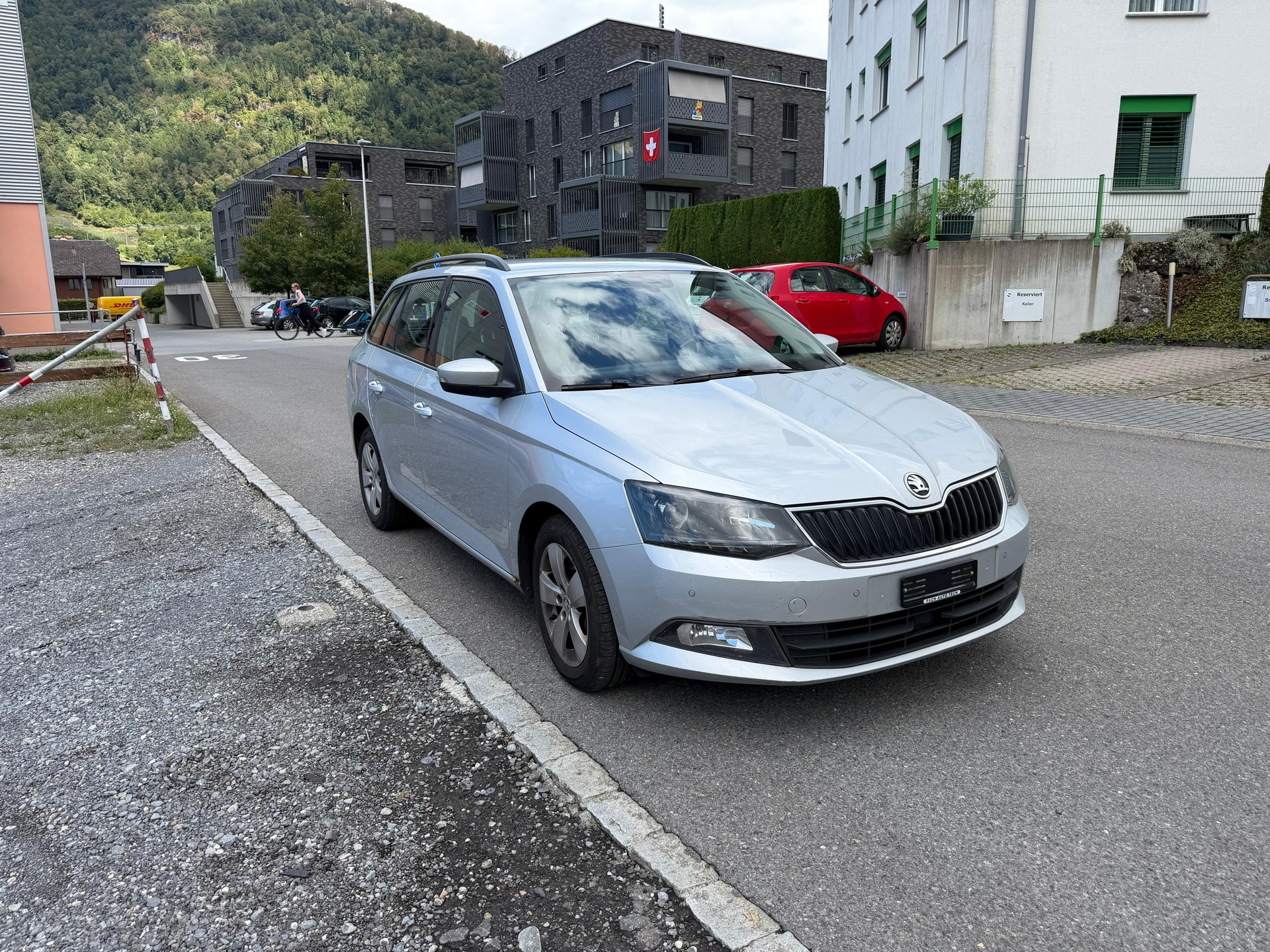 SKODA Fabia 1.4 TDI Ambition DSG-image-0