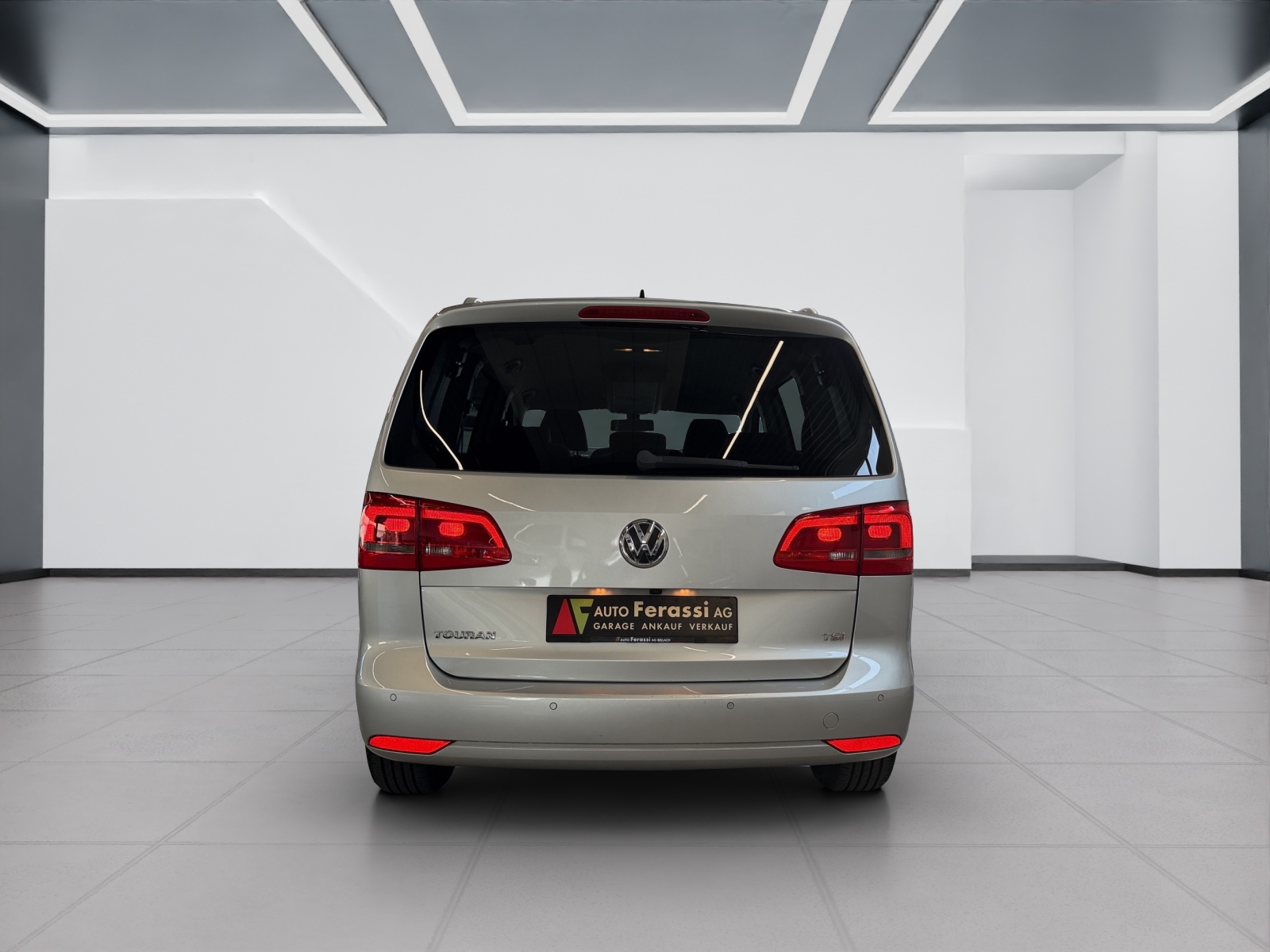 VW Touran 1.4 TSI Highline DSG-image-4