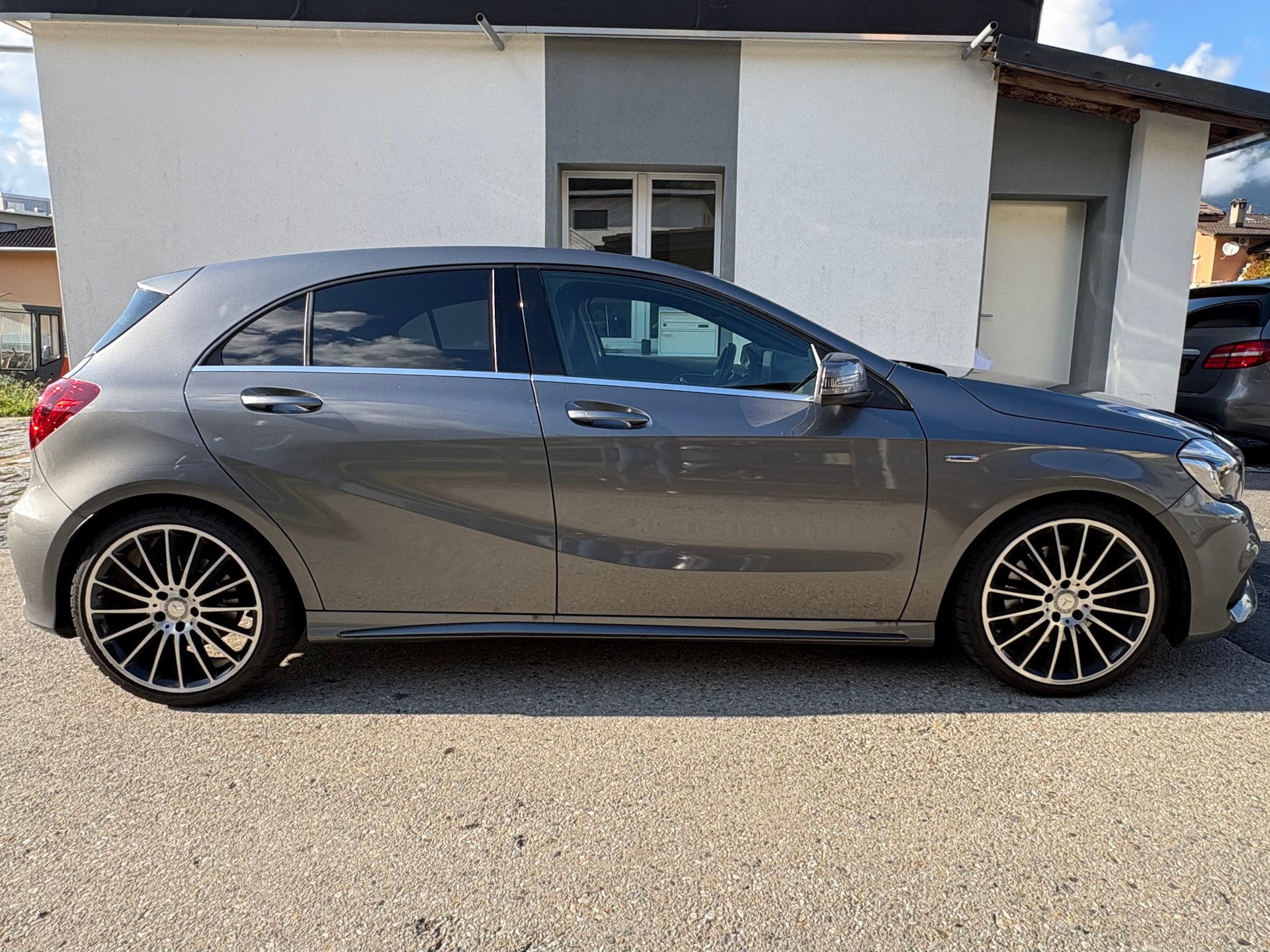 MERCEDES-BENZ A 250 Sport 4Matic 7G-DCT-image-5