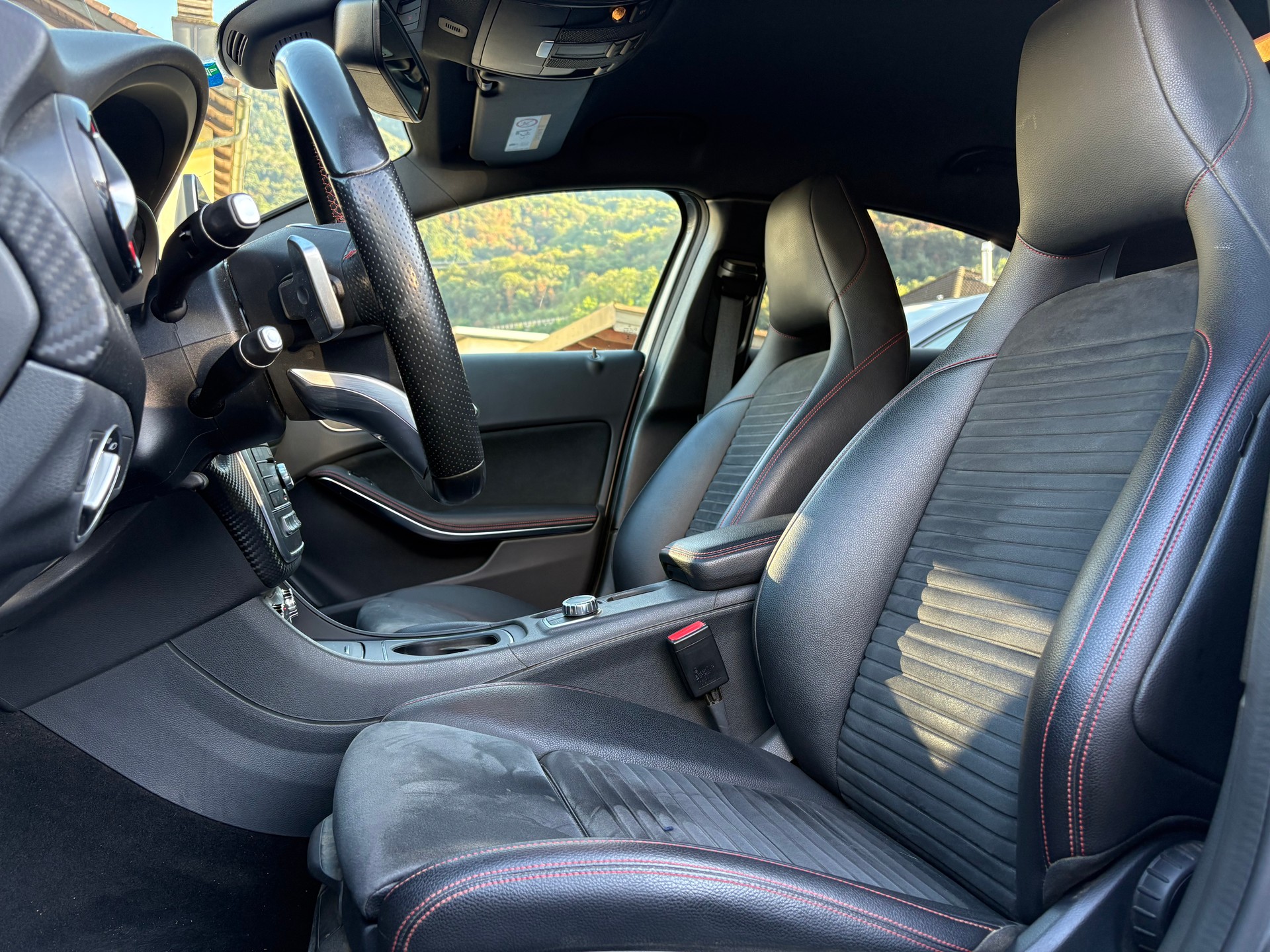 MERCEDES-BENZ A 250 Sport 4Matic 7G-DCT-image-10