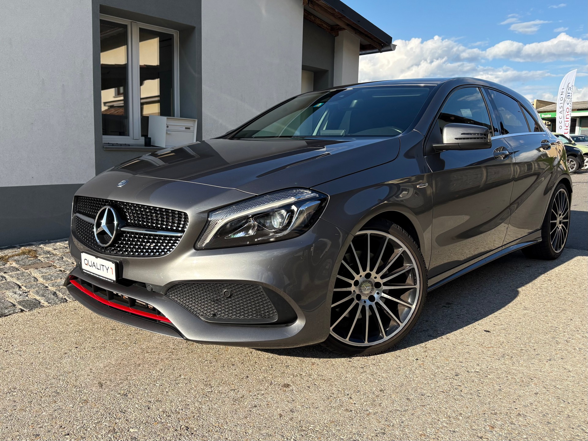 MERCEDES-BENZ A 250 Sport 4Matic 7G-DCT-image-1