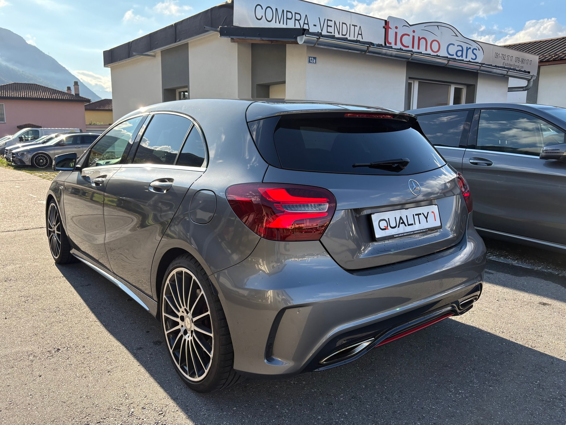 MERCEDES-BENZ A 250 Sport 4Matic 7G-DCT-image-2