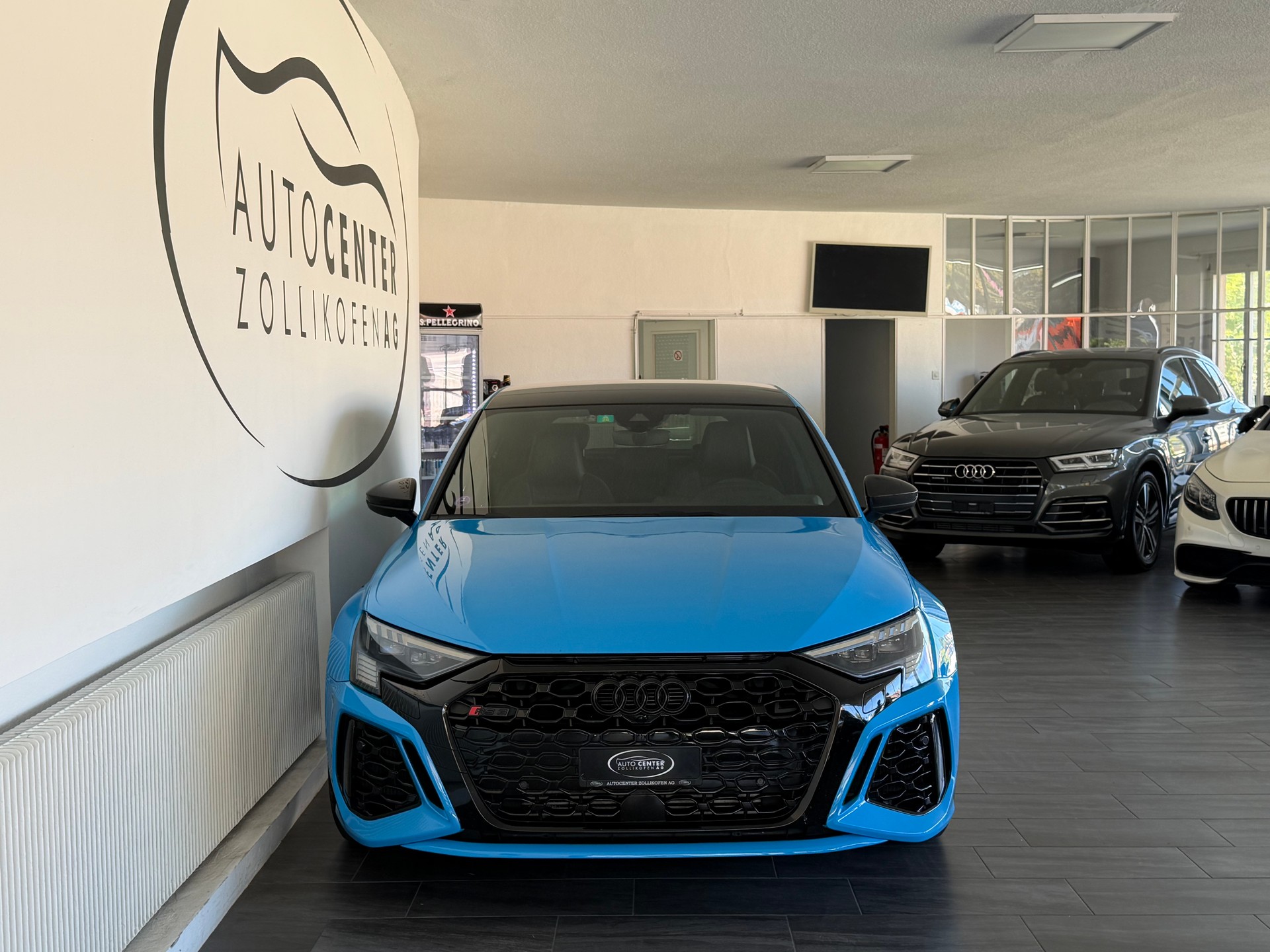 AUDI RS3 Sportback 2.5 TSI quattro S-tronic / CH Auto-image-1
