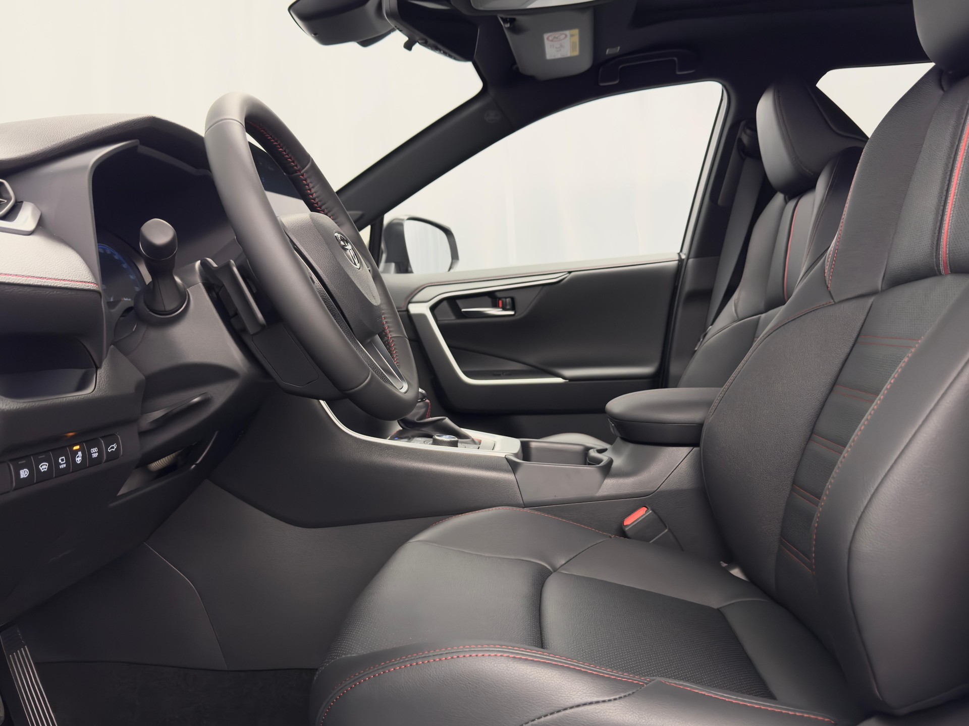 TOYOTA RAV4 2.5 Plug-In-Hybrid Platinum-image-5