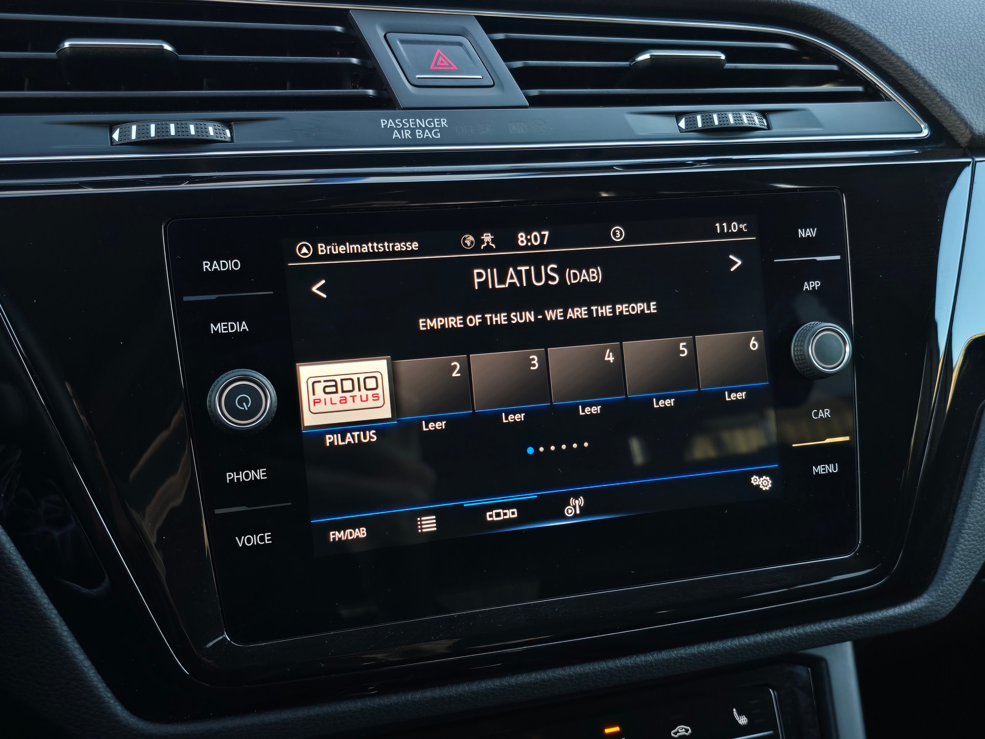 VW Touran 2.0 TDI BlueMotion Technology Comfortline DSG-image-21