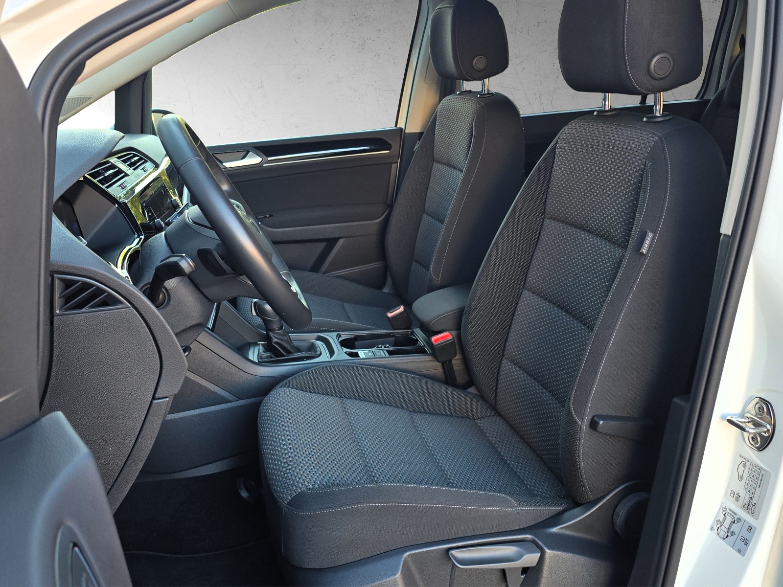 VW Touran 2.0 TDI BlueMotion Technology Comfortline DSG-image-9