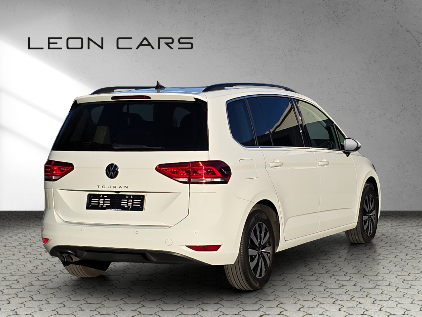 VW Touran 2.0 TDI BlueMotion Technology Comfortline DSG-image-4