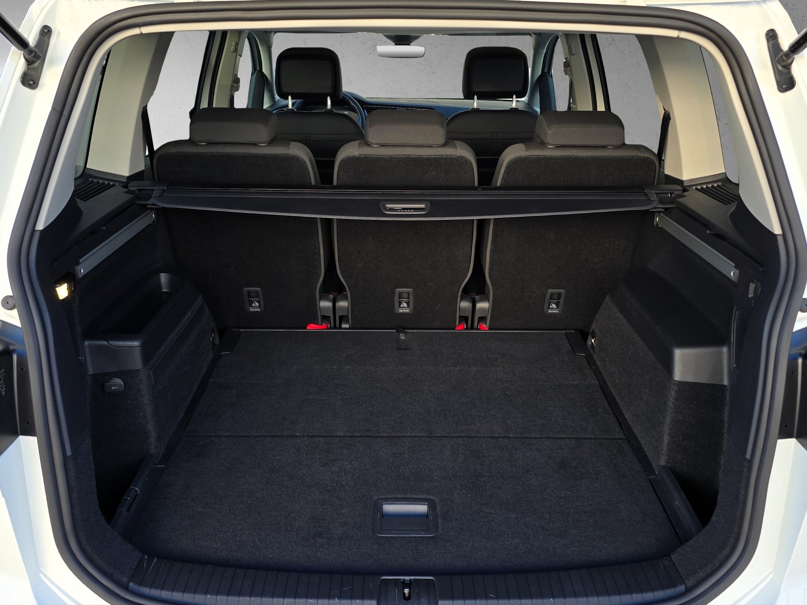 VW Touran 2.0 TDI BlueMotion Technology Comfortline DSG-image-17