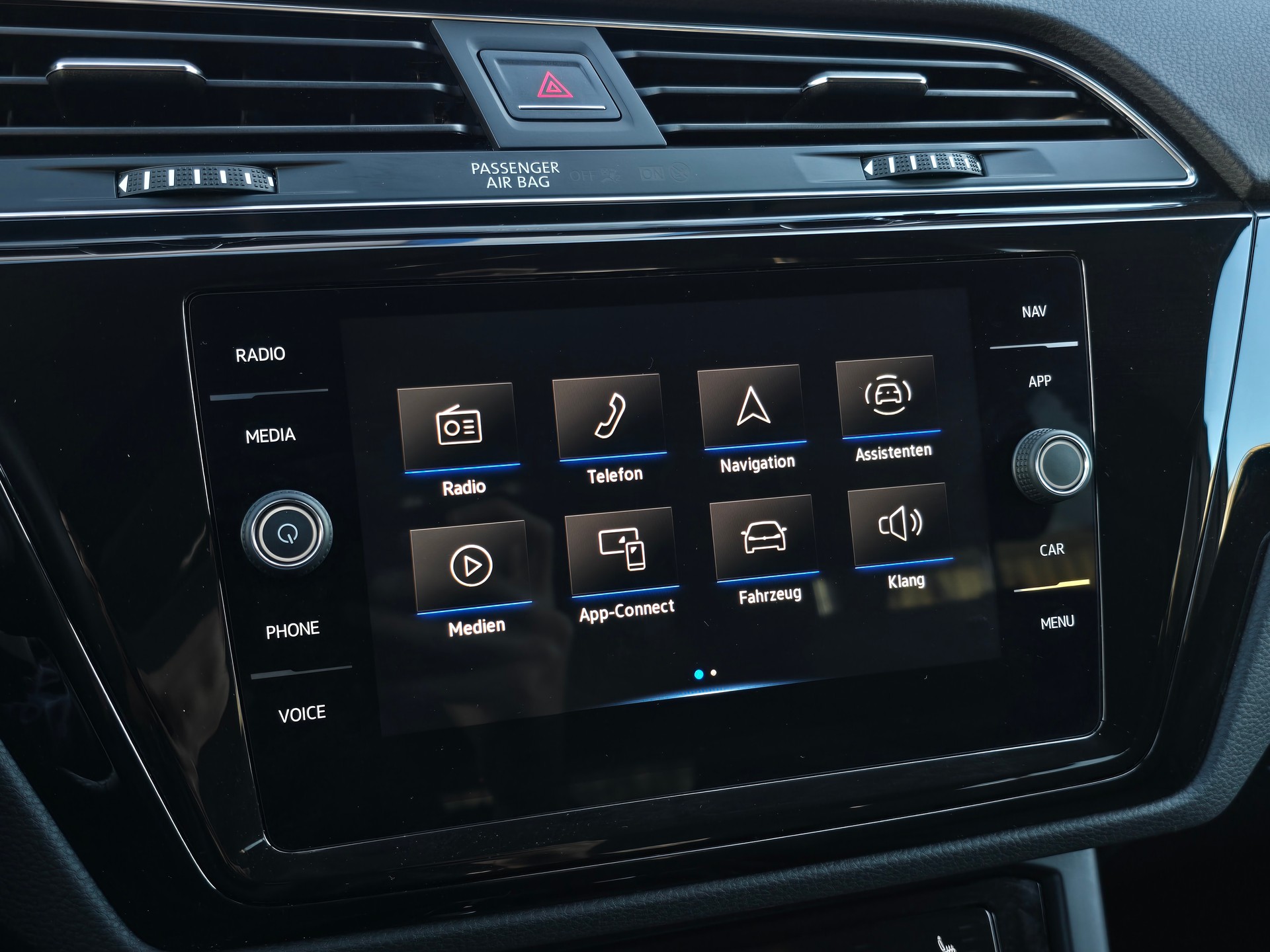 VW Touran 2.0 TDI BlueMotion Technology Comfortline DSG-image-25