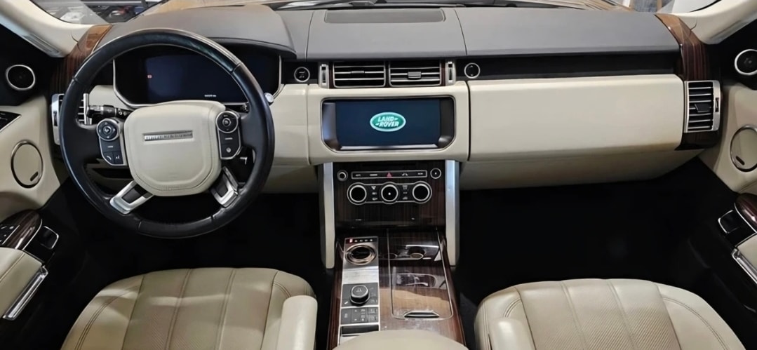 LAND ROVER Range Rover 4.4 SDV8 Vogue Automatic-image-8