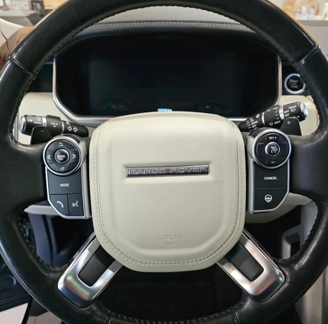LAND ROVER Range Rover 4.4 SDV8 Vogue Automatic-image-9