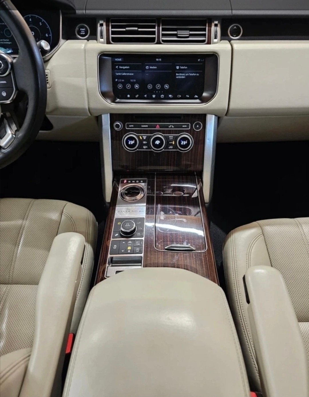 LAND ROVER Range Rover 4.4 SDV8 Vogue Automatic-image-11